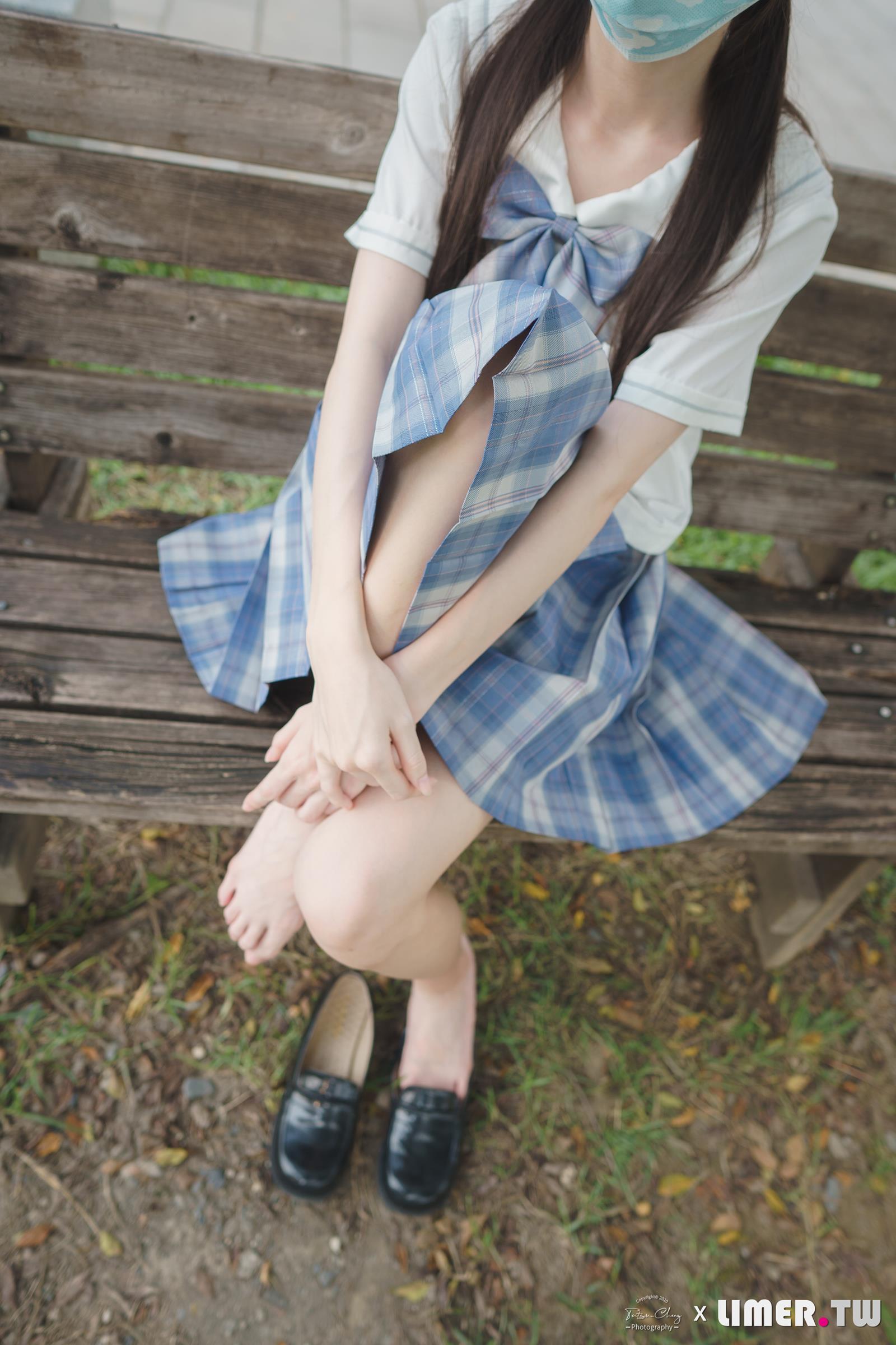 limerence 白玉公园JK裸足白棉袜脚 [117P/2V/1.02G]插图