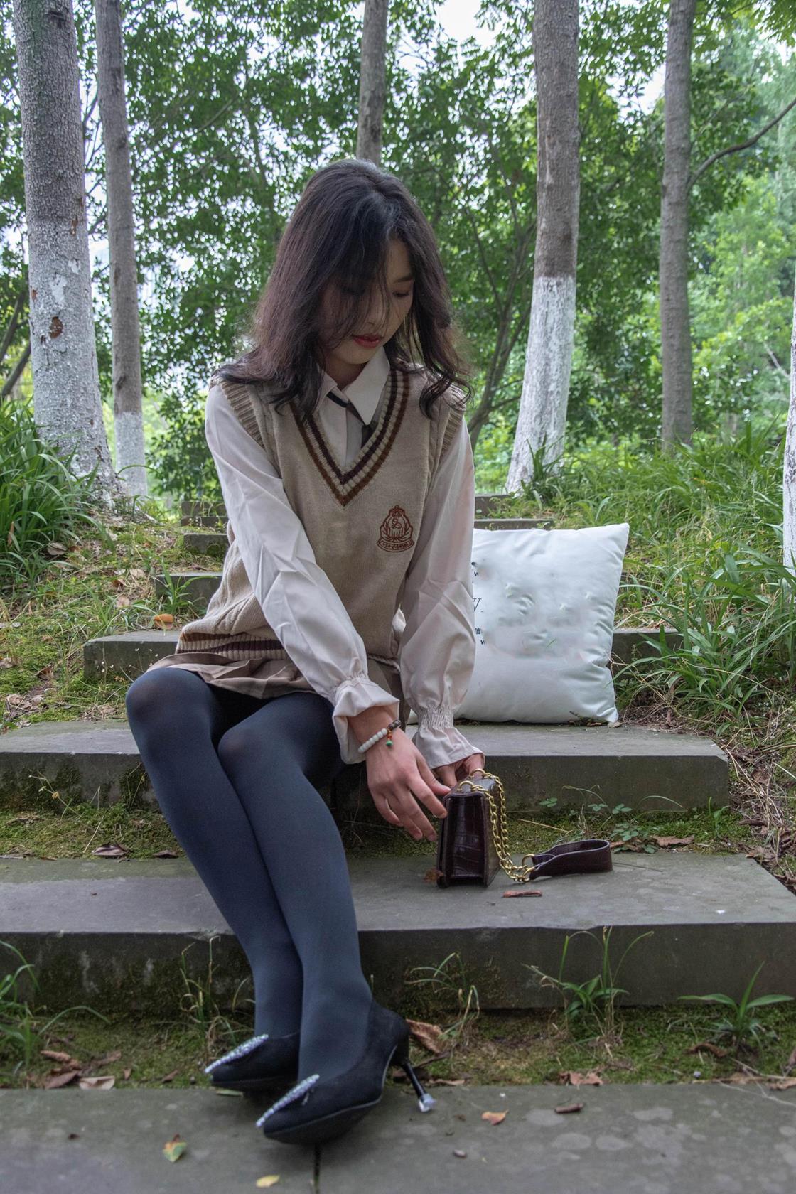 [袜觅社]  小雪高跟鞋黑丝丝袜脚 [71P/1V/9.61G]插图3