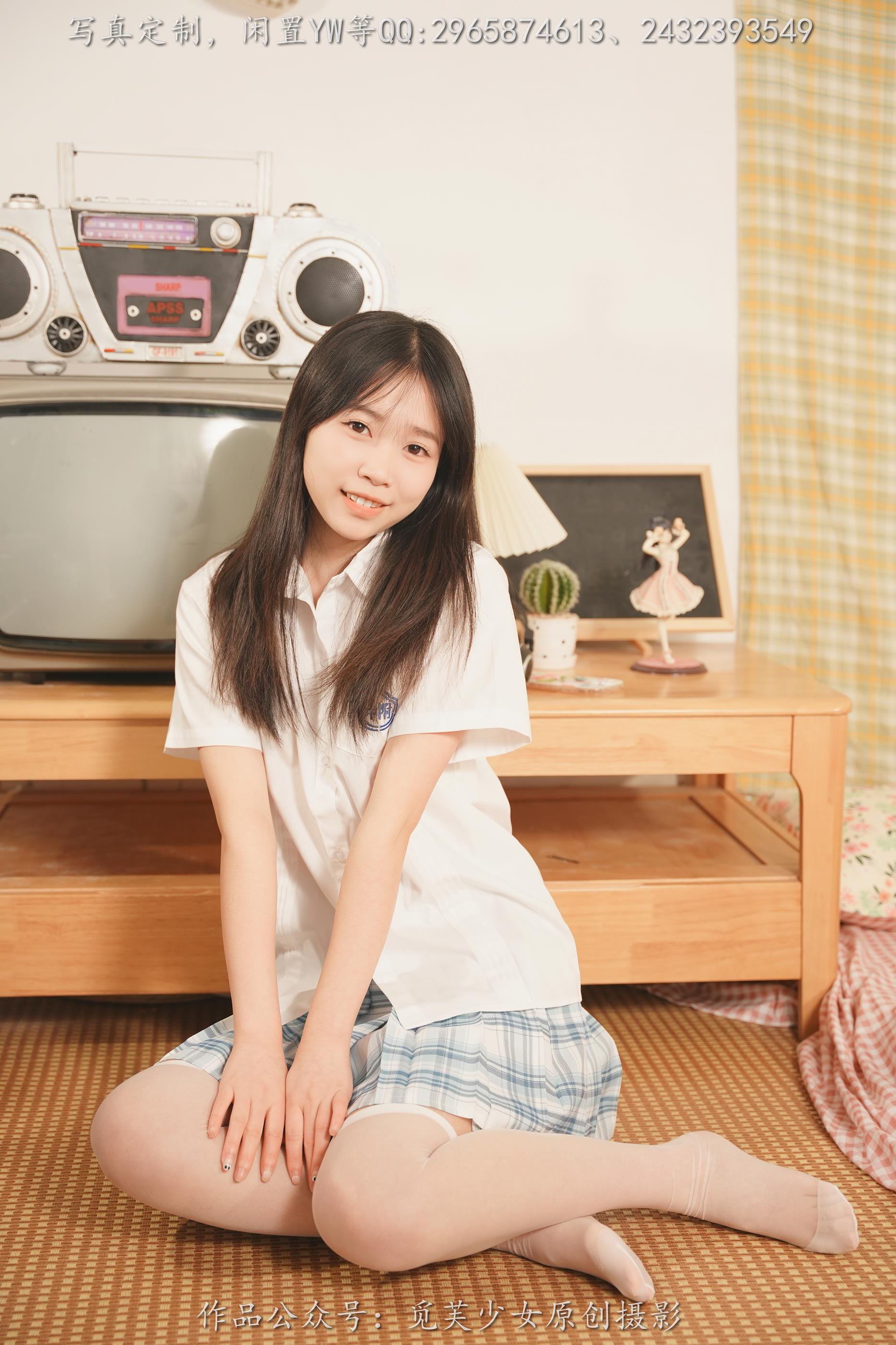 觅夫少女114期JK白丝脚 [124P/2V/8.34G]插图3