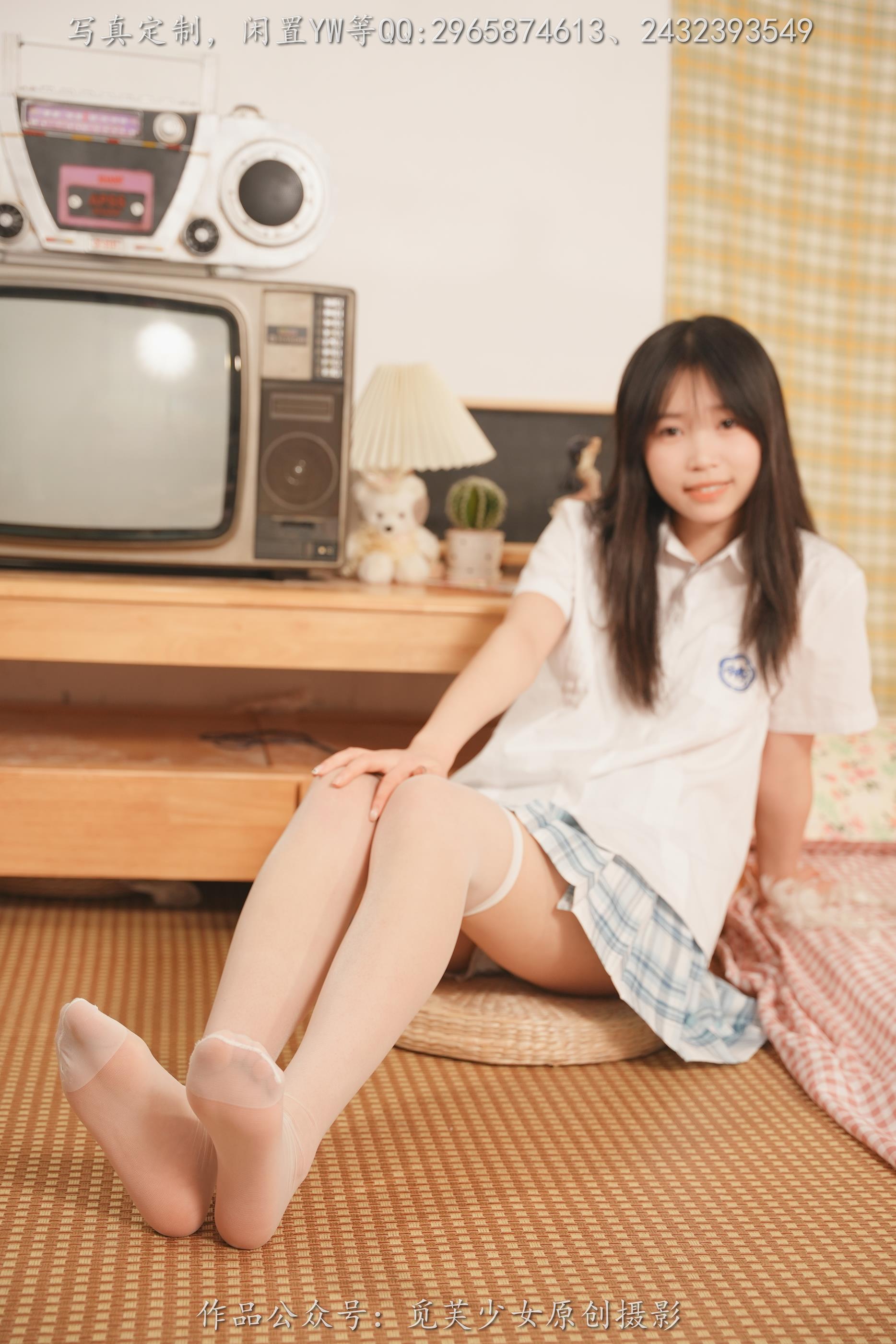 觅夫少女114期JK白丝脚 [124P/2V/8.34G]插图6