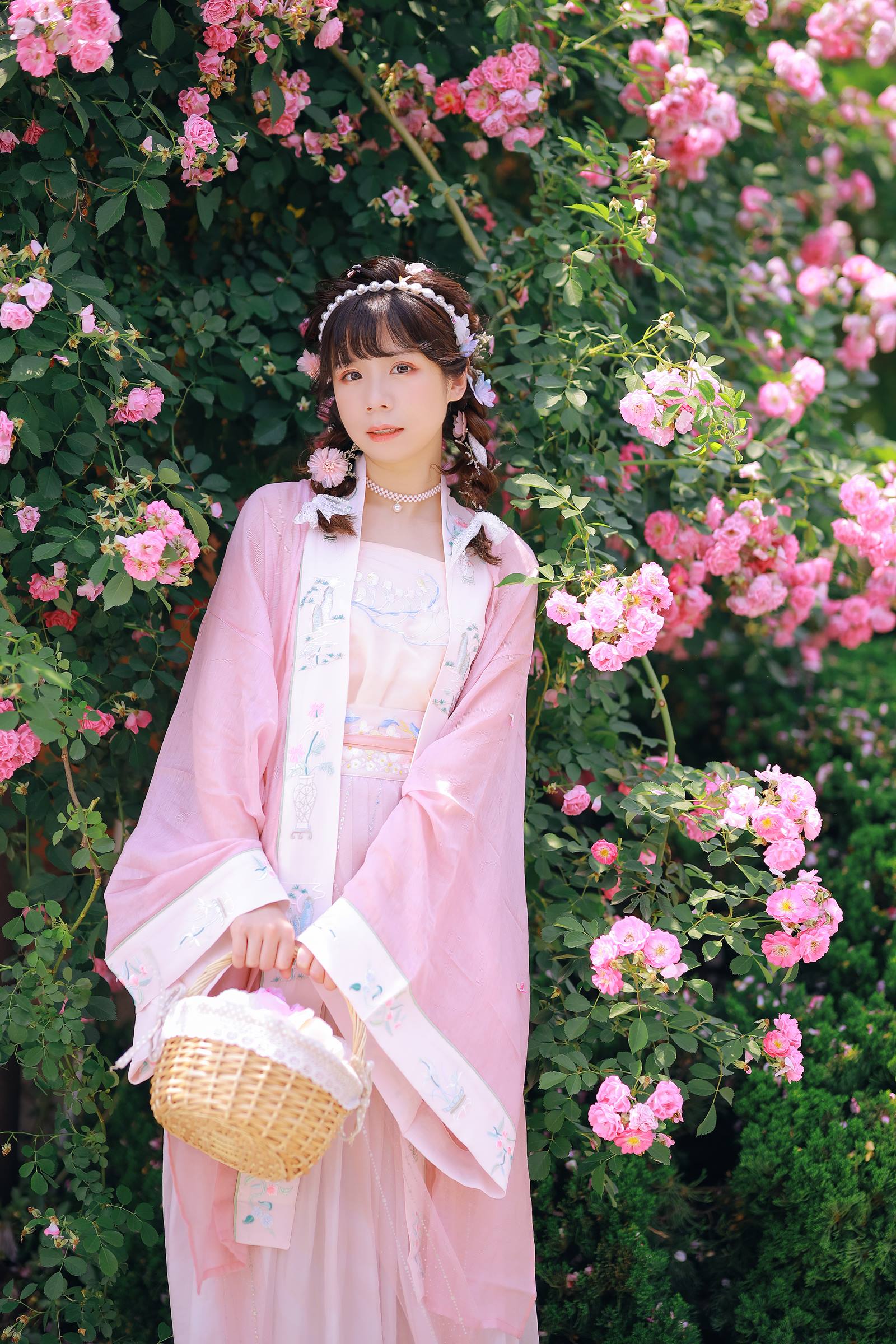 [YITUYU艺图语]2022.08.20 吻花香 Suky喜欢软绵绵毛茸茸的团子[25+1P/205MB]插图1