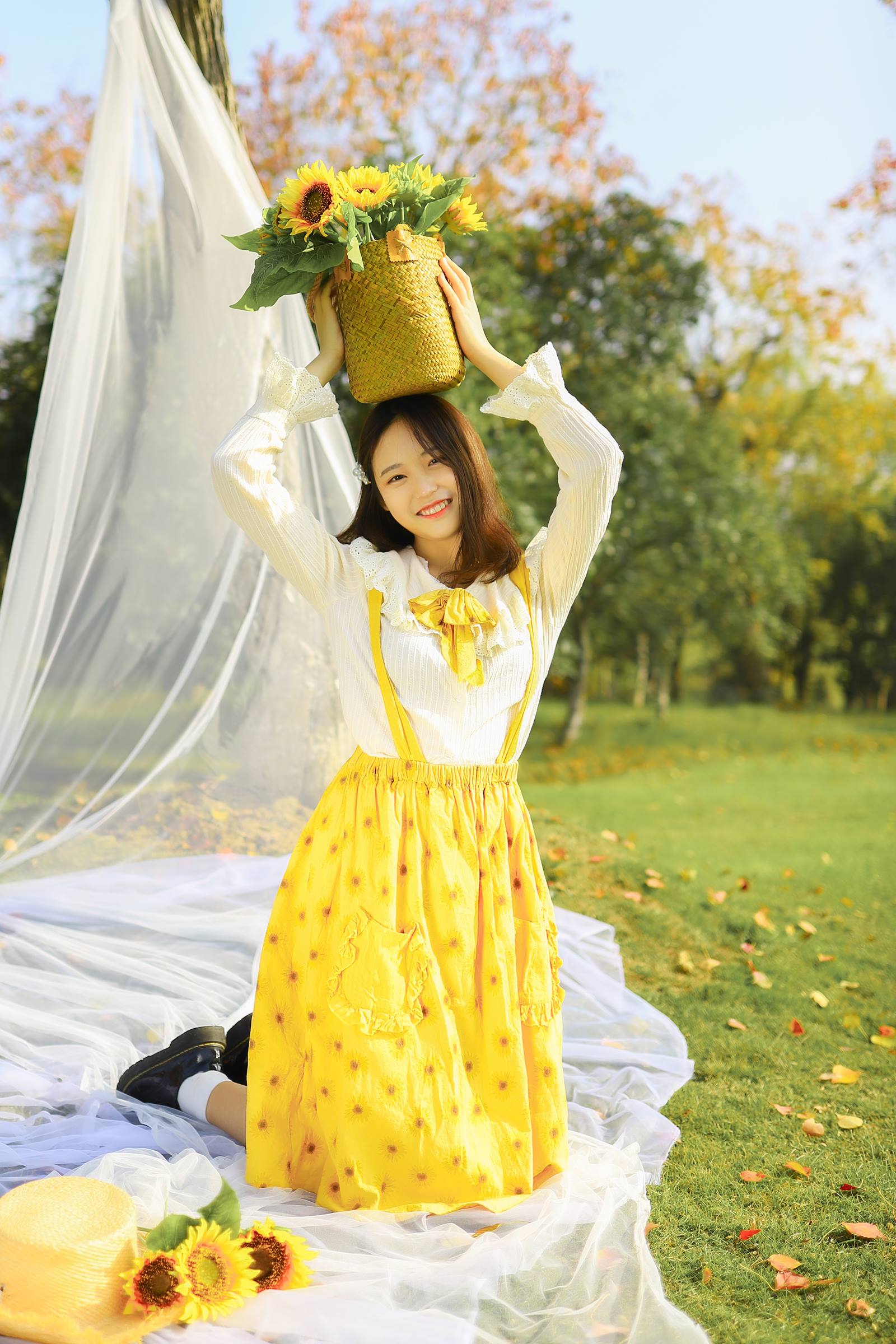 [YITUYU艺图语]2022.08.27 向阳而生 芊芊[22+1P/221MB]插图2