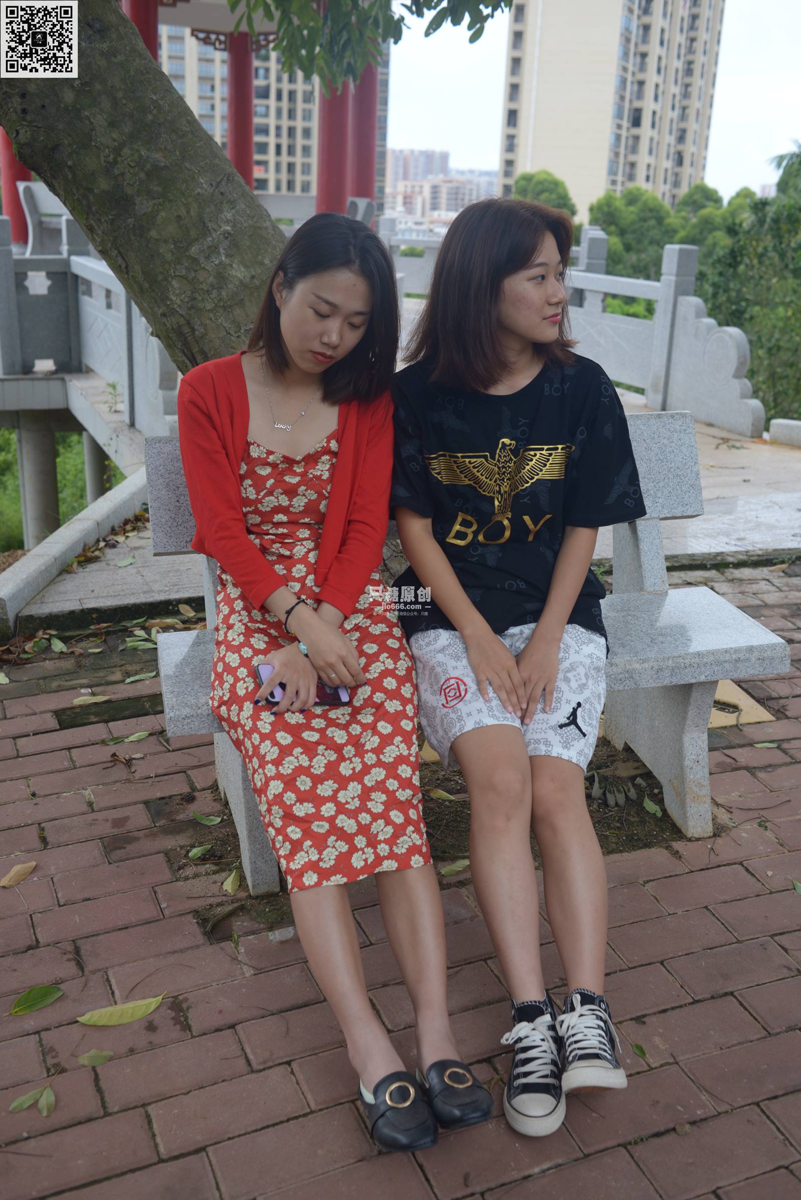只糖棉袜 NO.496 姗姗&林恬 – 相离莫相忘 [59P/1V/530MB]插图1
