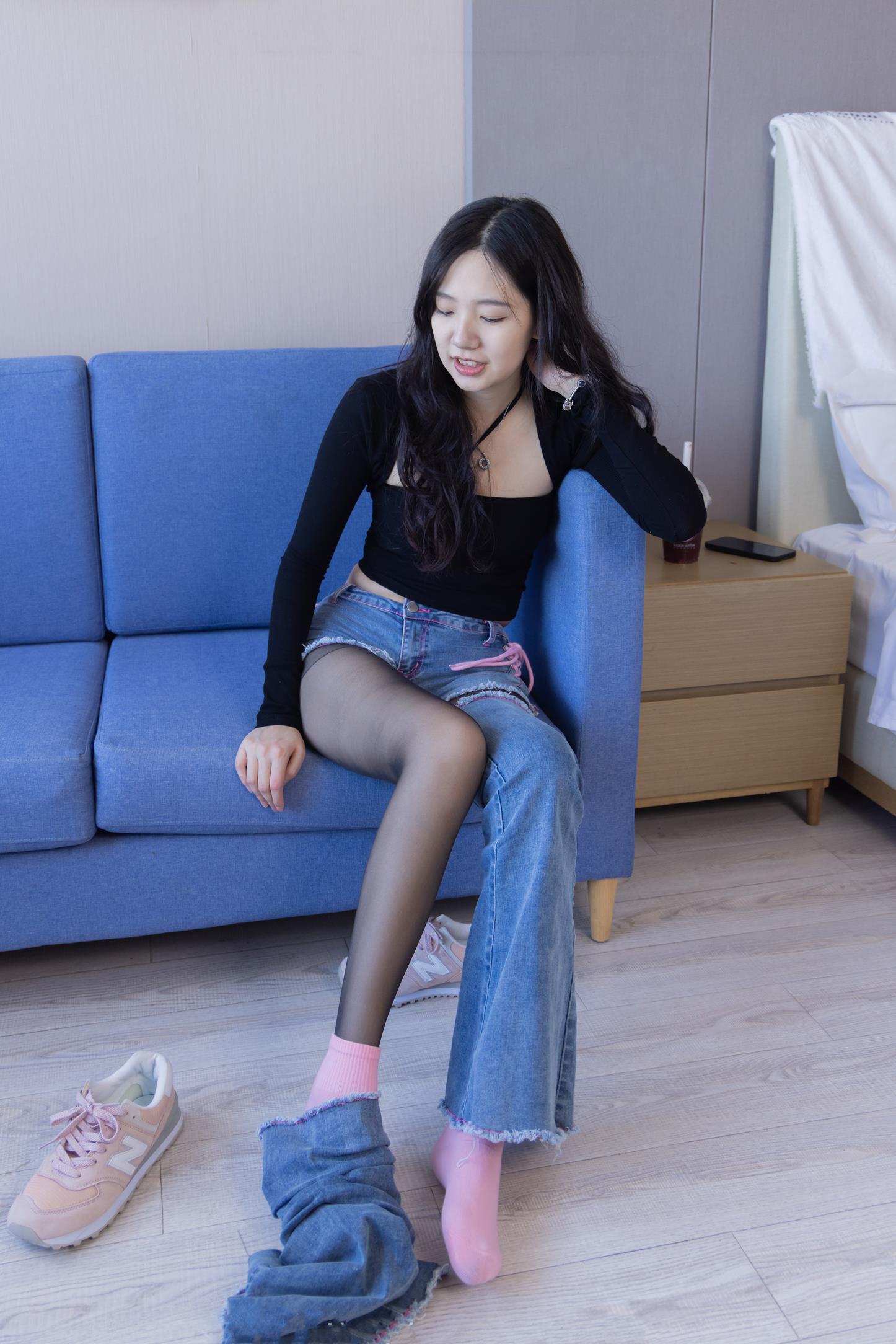 袜啵啵 317 小甜豆花絮版运动鞋可拆卸牛仔裤粉棉袜黑丝[140P/1V/6.37G]插图5