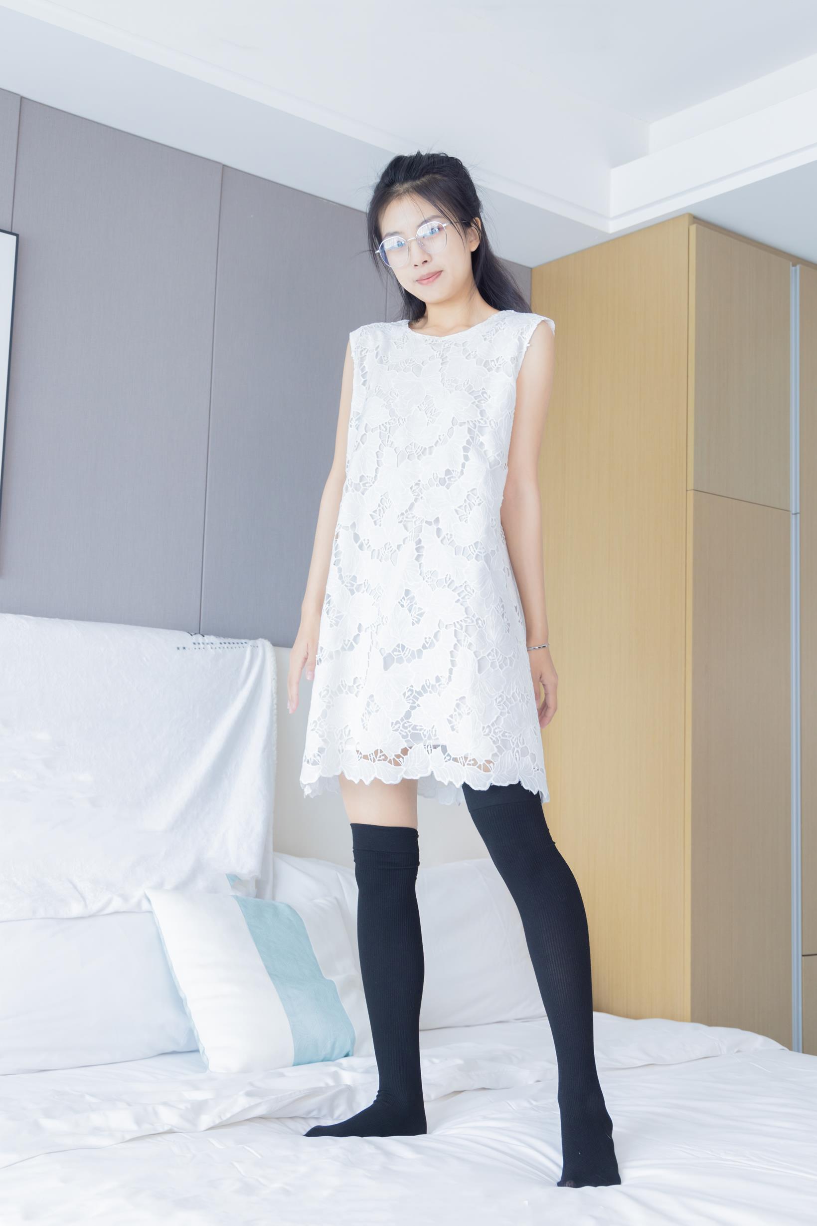 袜啵啵 319期 花絮版奶油高跟鞋平底鞋厚肉丝厚黑丝脚 [140P/1V/5.58G]插图