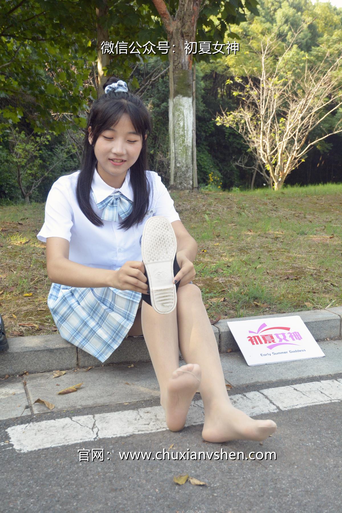 [初夏女神]085期 点点~【我的JK装】今天是解锁我的人生第一套JK装 [140P/1V/5.68G]插图3