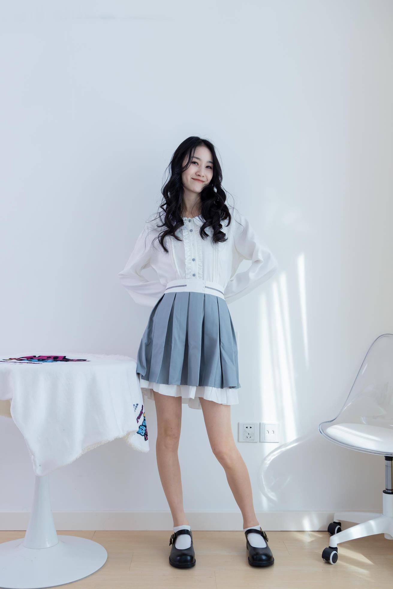 勿恋传媒1811期果汁-像风一样皮鞋白短棉袜裸足[150P/1V/3.6G]插图3