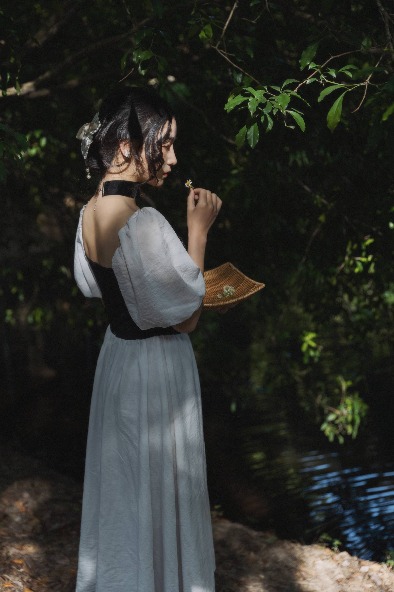 [YITUYU艺图语]2022.09.06 水波辉映 秋水[43+1P/526MB]插图2