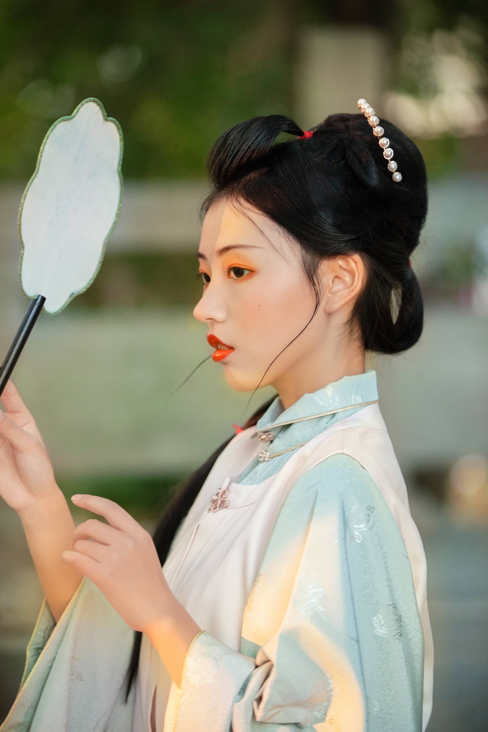 [YITUYU艺图语]2022.08.28 春雨杏花急急落 日落欣橙[26P/422MB]插图1