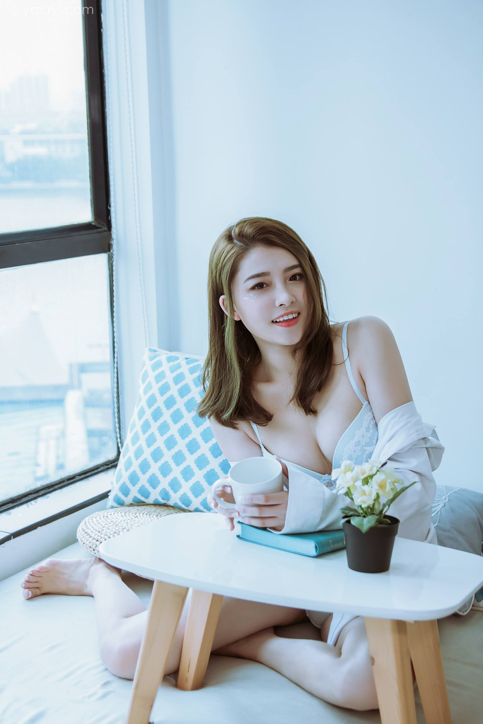 [YALAYI雅拉伊]2023.10.24 NO.1083 冷艳女神[47+1P/458MB]插图2