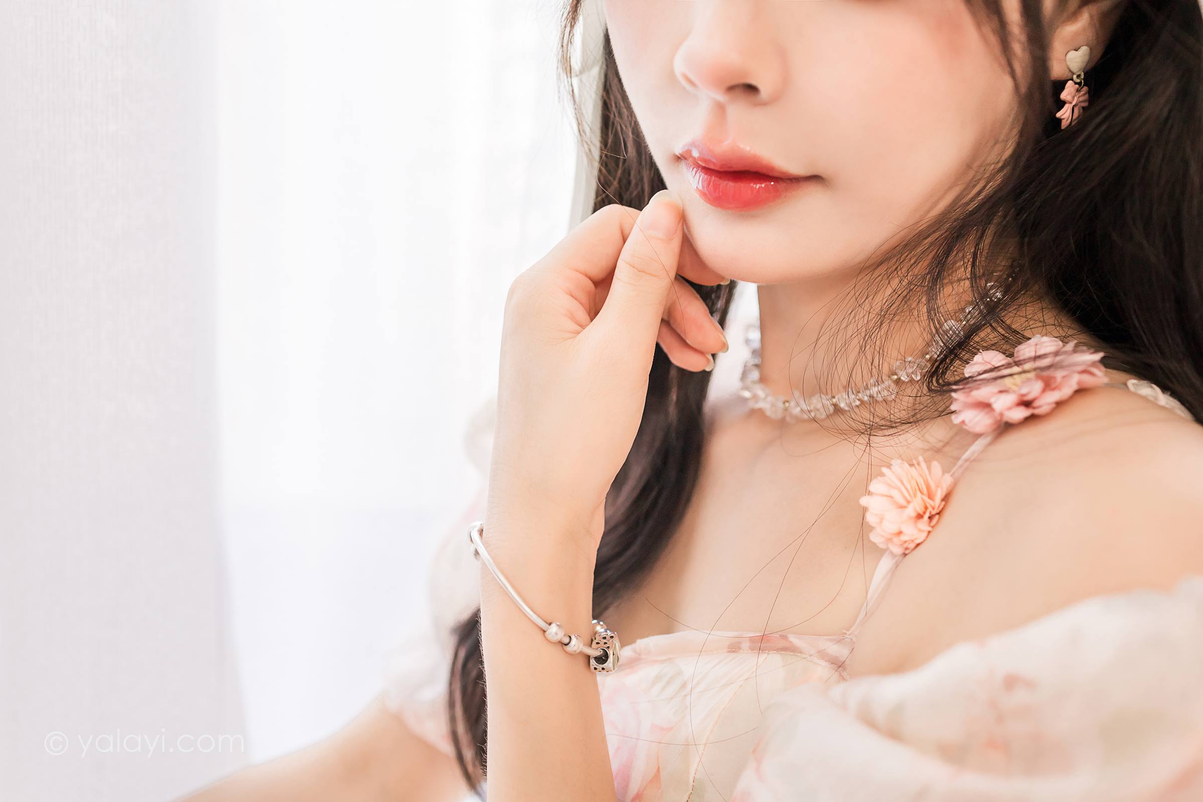 [YALAYI雅拉伊]2023.11.01 NO.1085 小花裙少女 程小蝶[45+1P/236MB]插图4