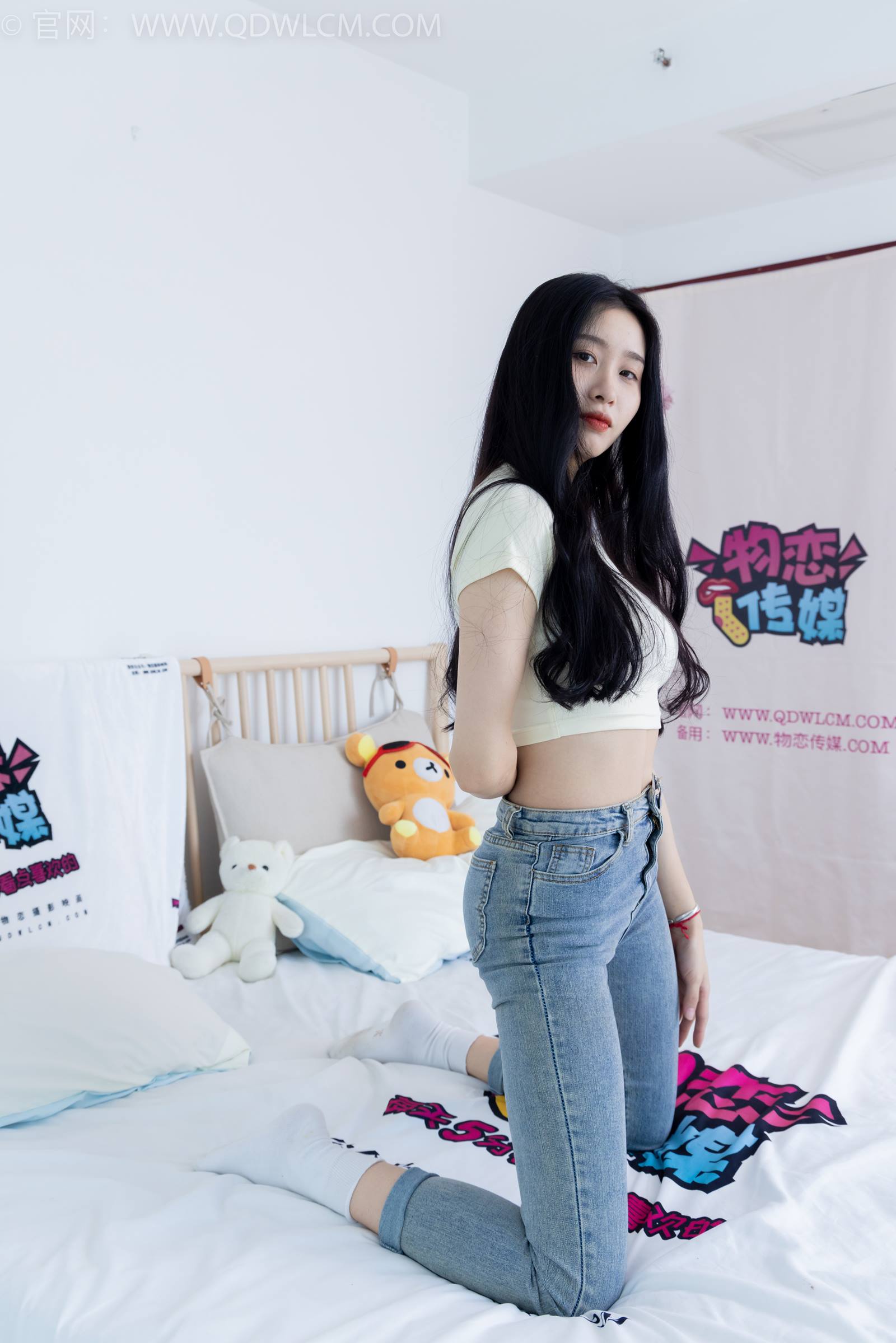 勿恋传媒 NO.1783 绒绒-运动鞋、自然穿脏白棉袜[160P/1V/3.93GB]插图4