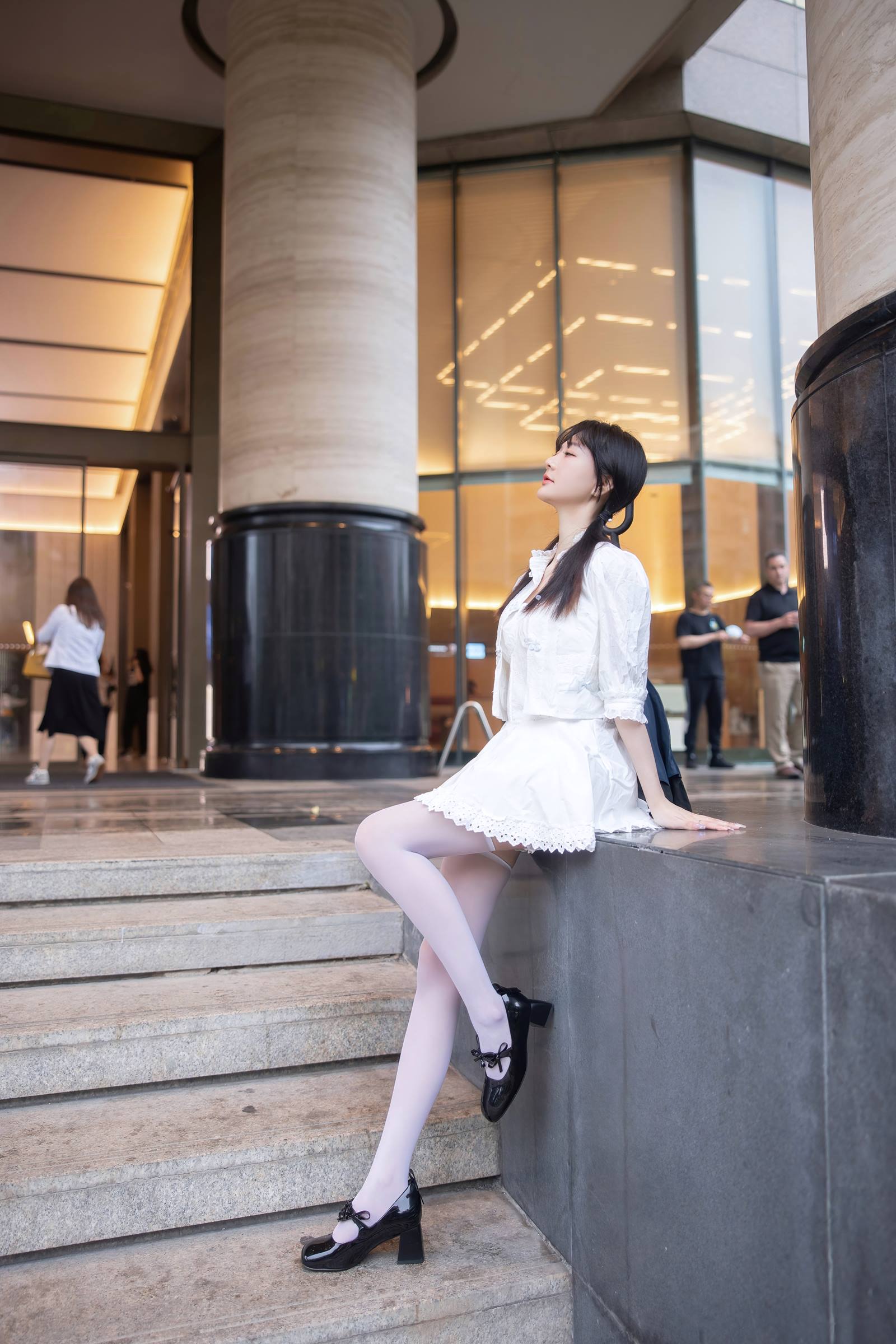 谢小蒽(幼幼)-内《粉色情趣》[94P/2V/1.25G]插图3