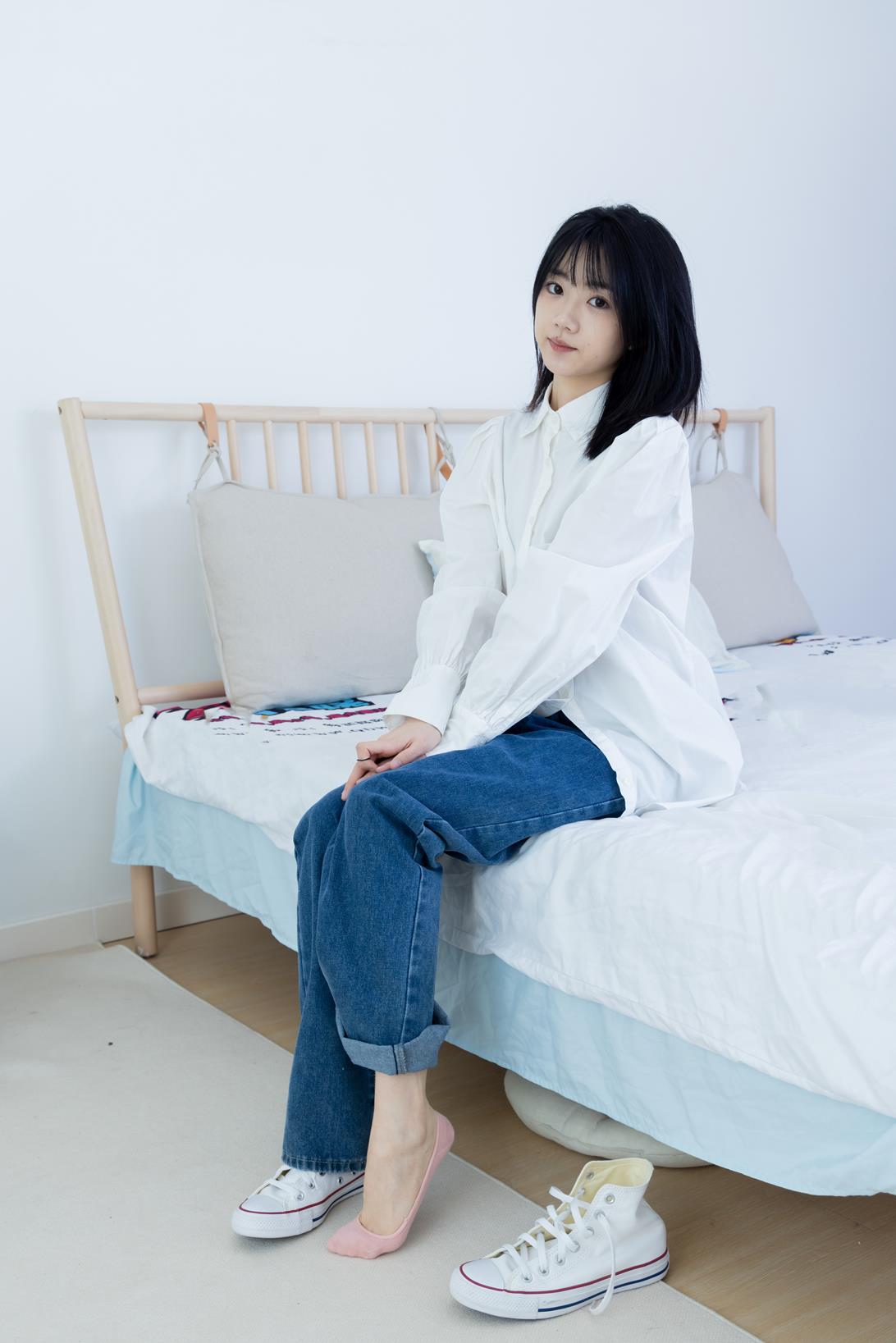 勿恋传媒 1837期 欢欢少年的你板鞋粉色棉船袜肚子疼揉肚子剧情 [170P/1V/5.61G]插图4