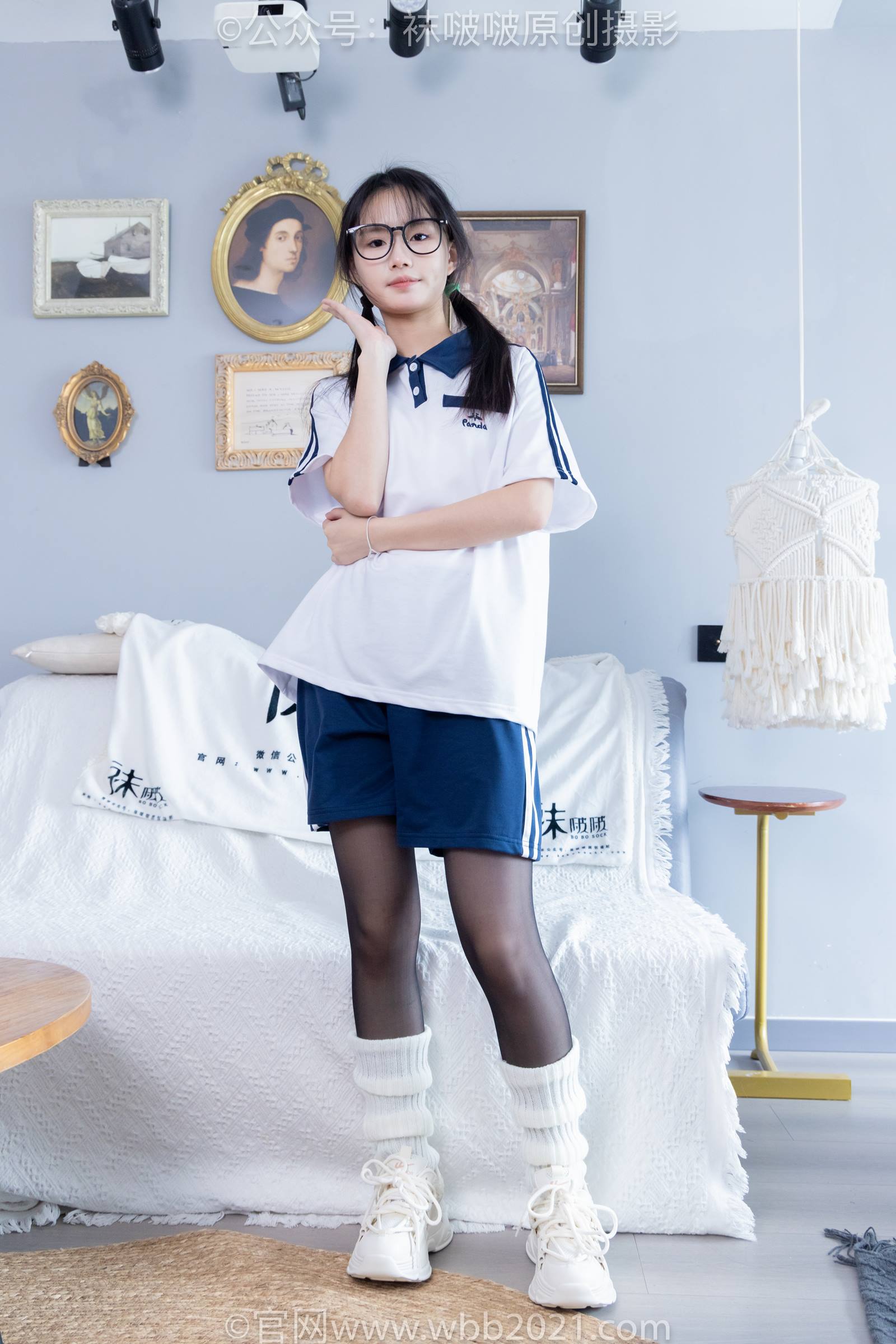 [BoBoSocks袜啵啵]NO.335 甜甜圈-校服、运动鞋、薄黑丝、袜套[154P/1V/7.48GB]插图1