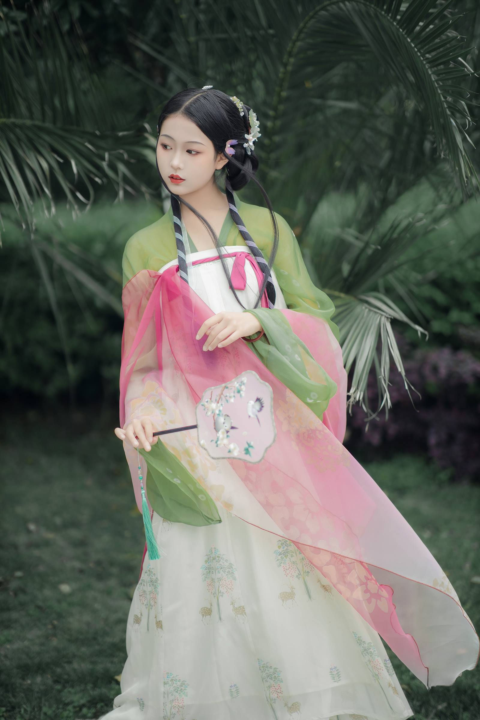 [YITUYU艺图语]2022.09.14 蔷薇 若韵[22+1P/189MB]插图1