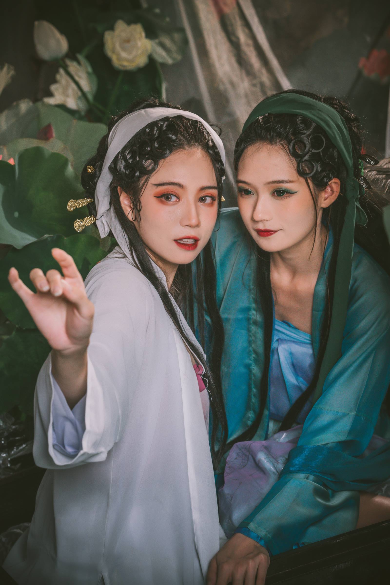 [YITUYU艺图语]2022.09.09 青蛇白蛇 兔子Zzz不吃胡萝卜&贰加六[31+1P/320MB]插图3