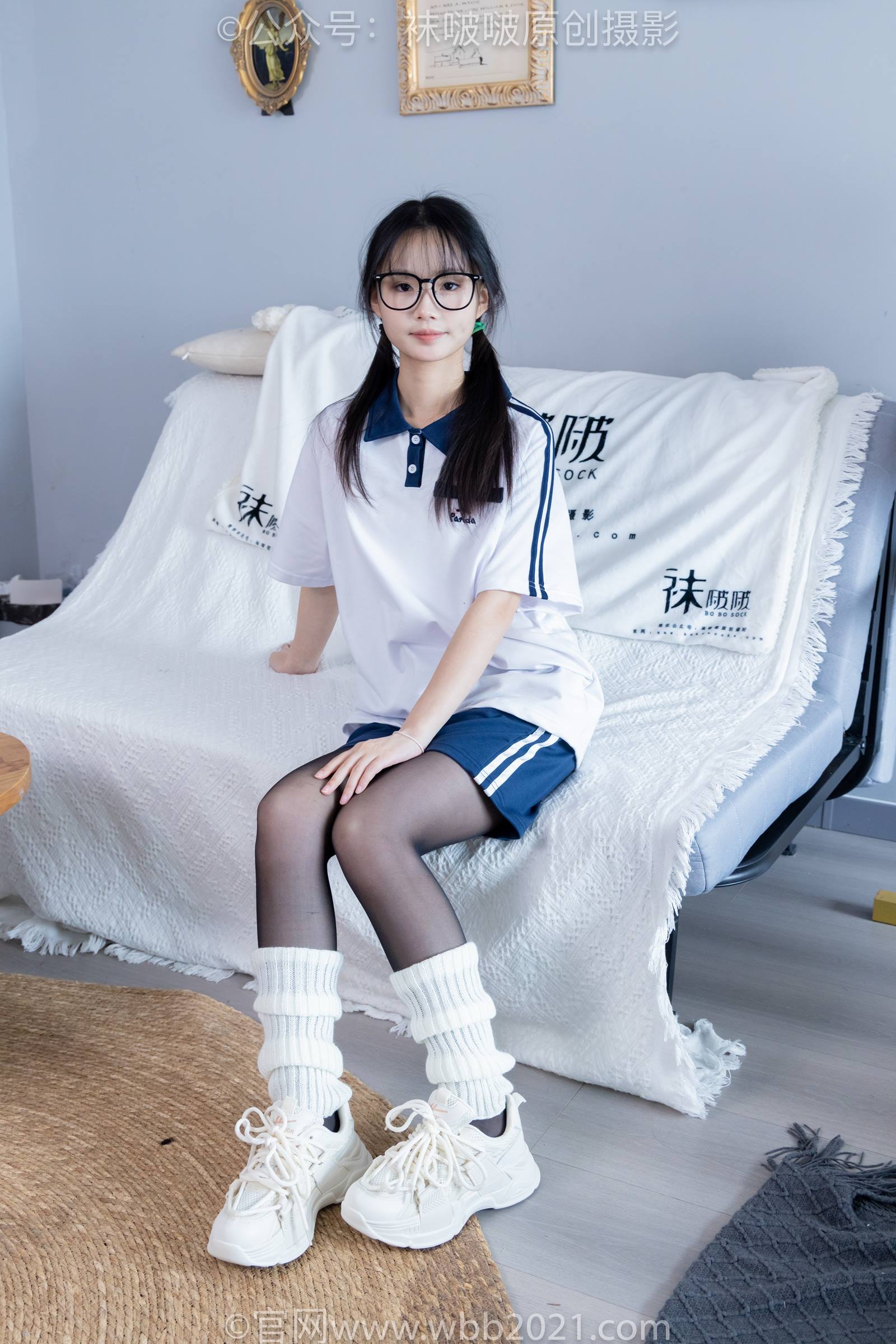 [BoBoSocks袜啵啵]NO.335 甜甜圈-校服、运动鞋、薄黑丝、袜套[154P/1V/7.48GB]插图2