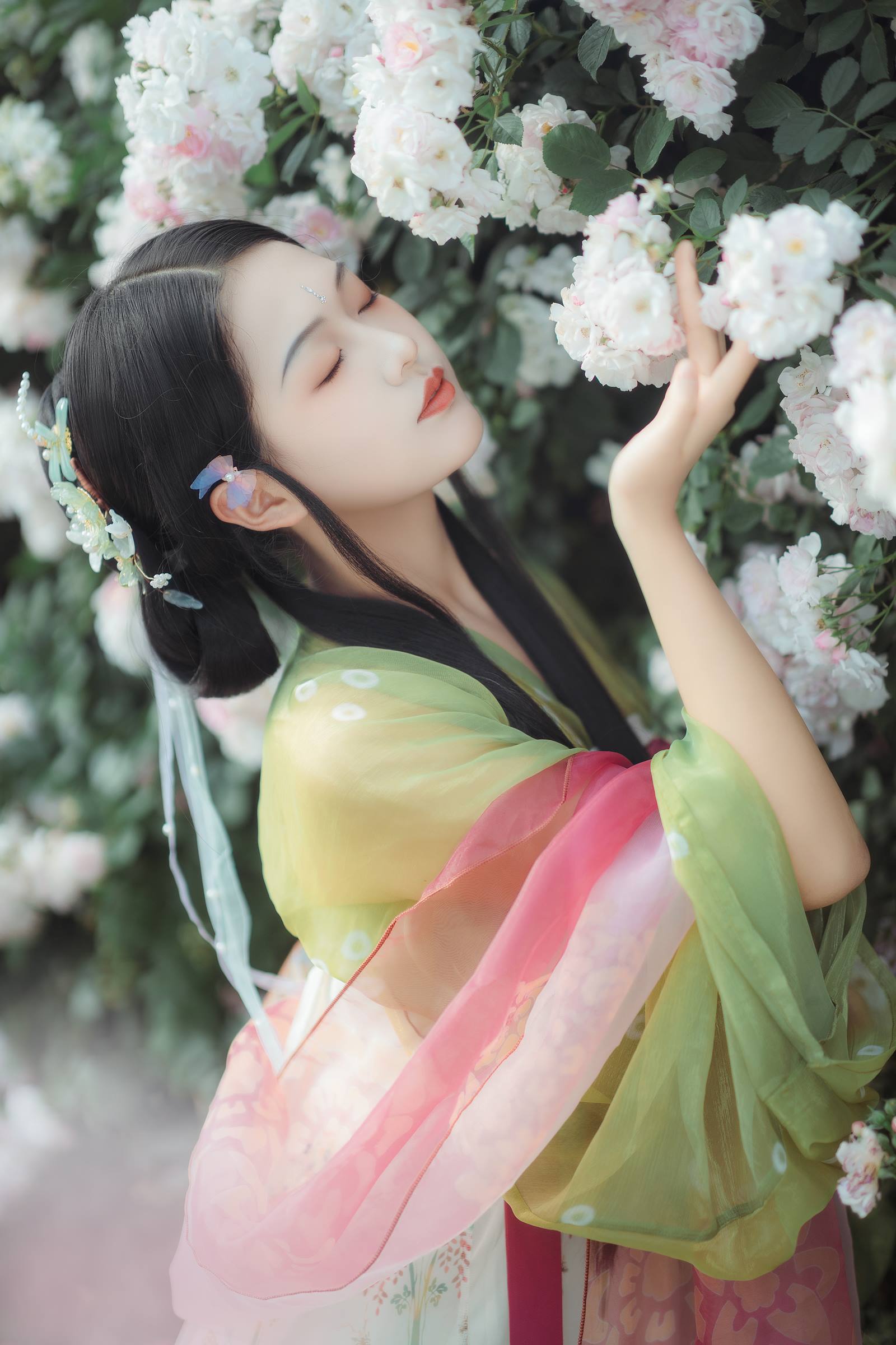 [YITUYU艺图语]2022.09.14 蔷薇 若韵[22+1P/189MB]插图3