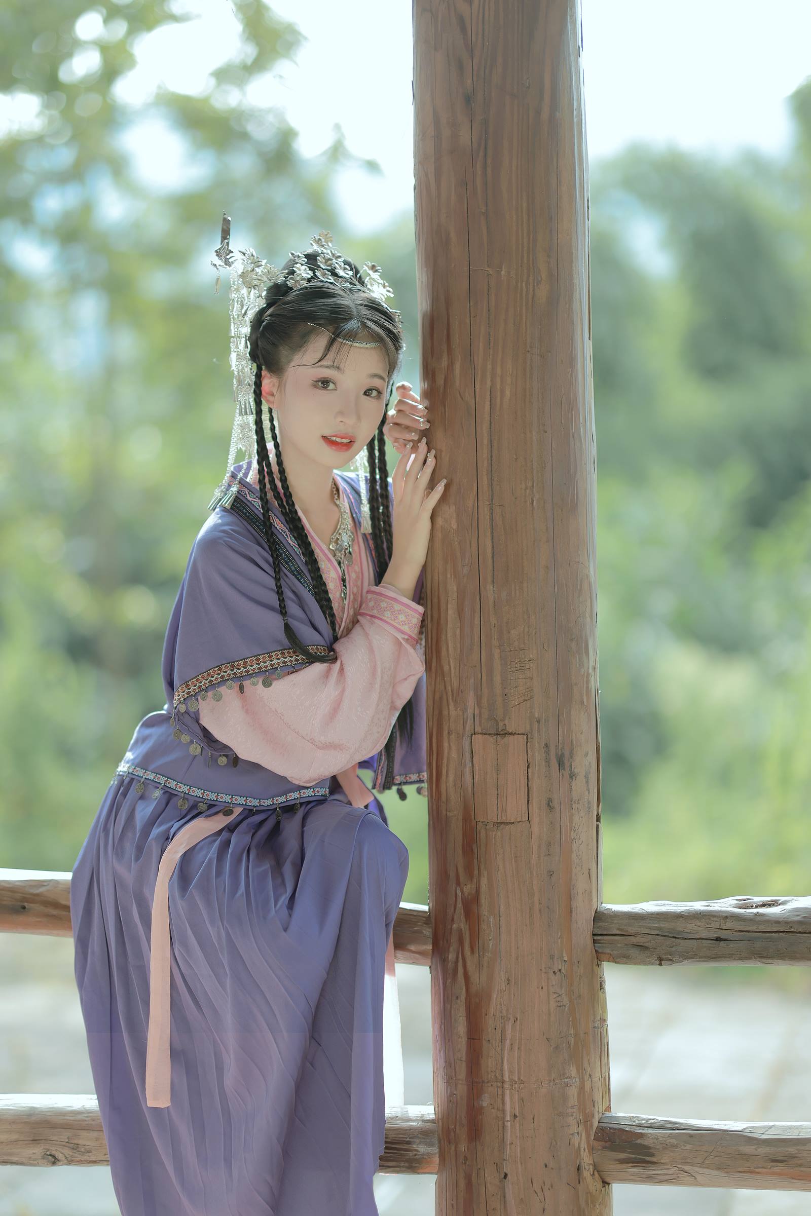 [YITUYU艺图语]2022.09.14 苗疆少女 卷卷[21+1P/188MB]插图1