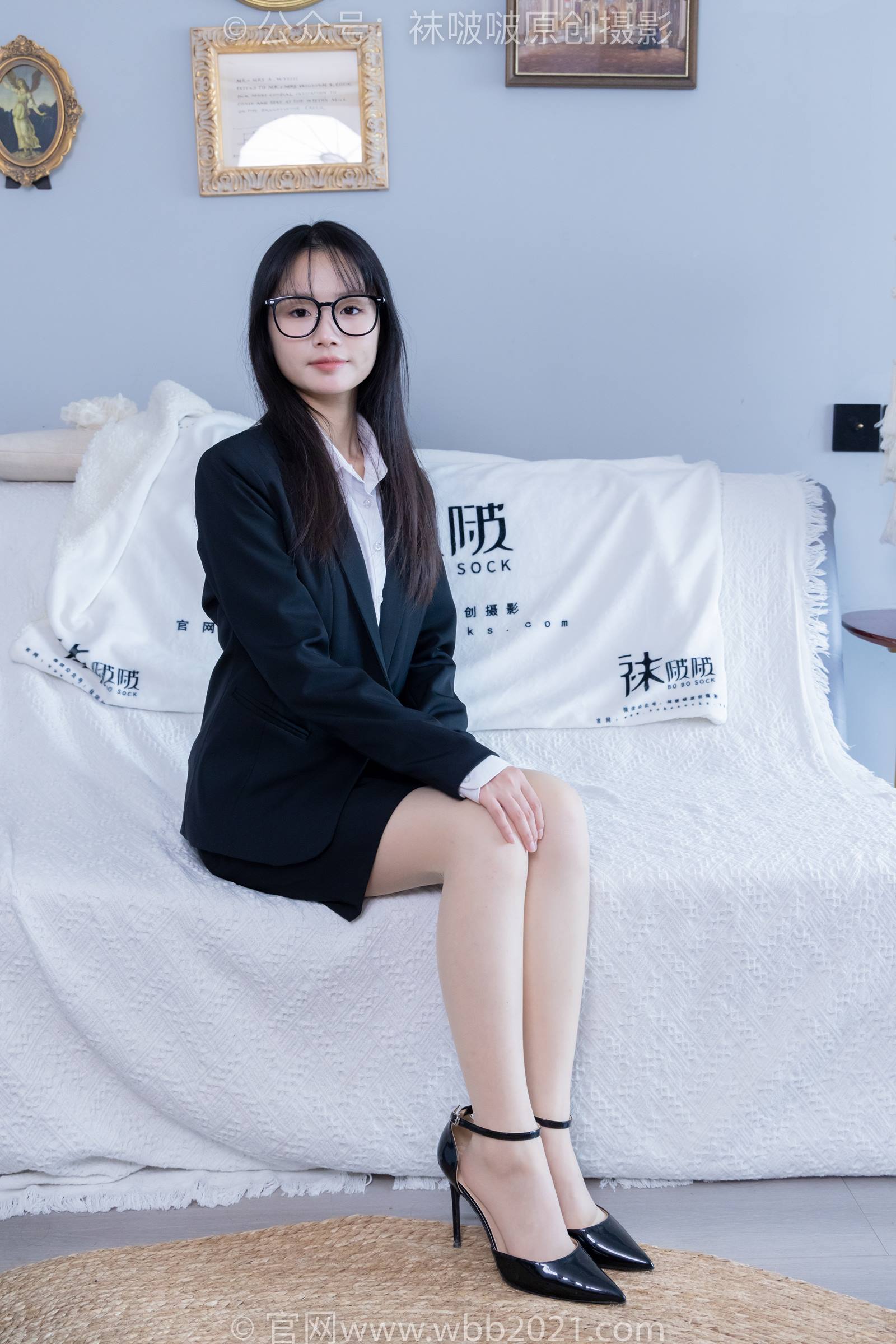 [BoBoSocks袜啵啵]NO.338 甜甜圈-高跟鞋、肉丝、ol风[150P/1V/6.54GB]插图1