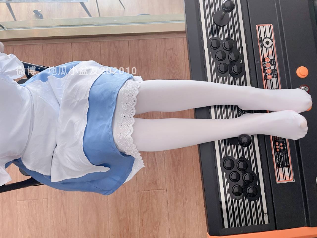 网紅Coser@地瓜小朋友 -蓝钕仆装白丝族电玩[20P/16MB]插图1