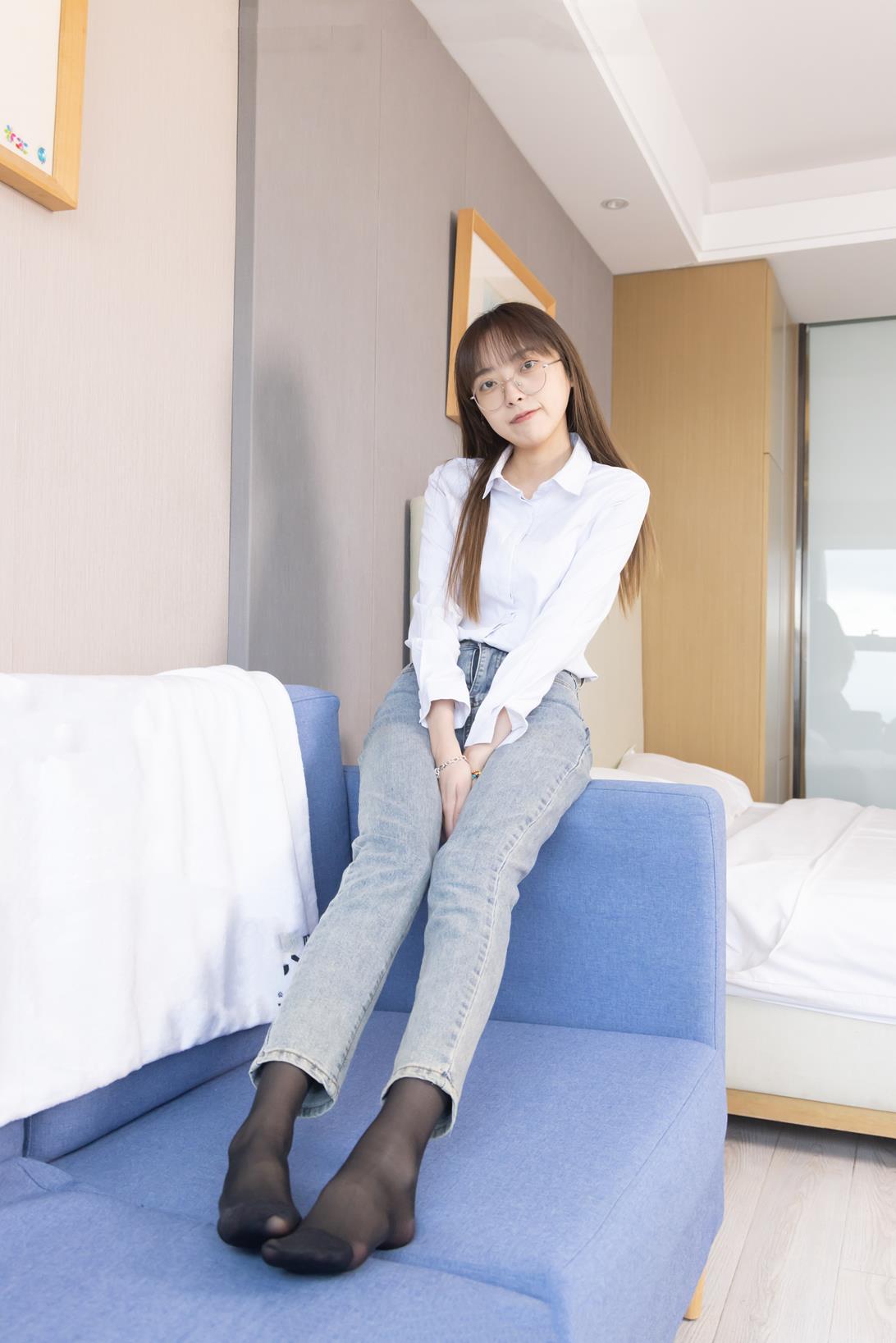 袜啵啵 337期 稚予花絮版高跟鞋黑丝脚尖加固款库里斯裸足超多图超长花絮 [200P/1V/7.95G]插图6