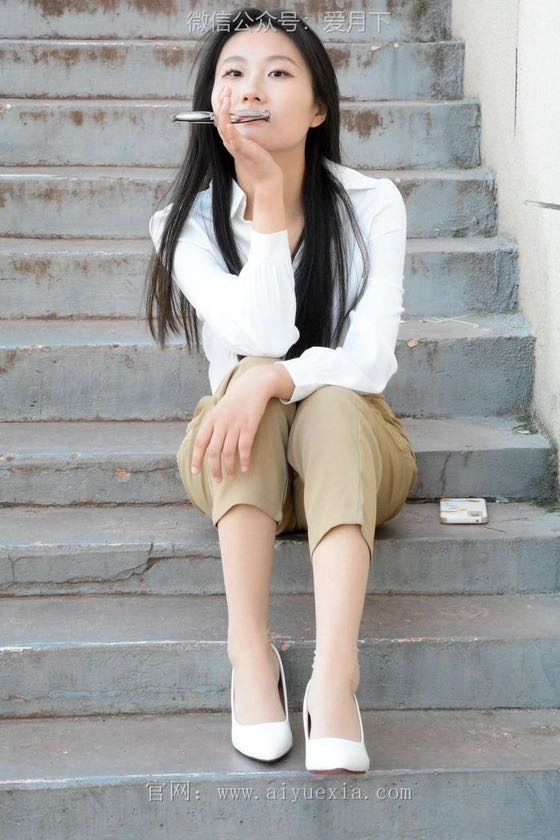 月下摄影 NO.005 恰恰~生活套装 展示一下平时去工作中使用的工作装。略显成熟！[130P/1V/5.77G]插图1