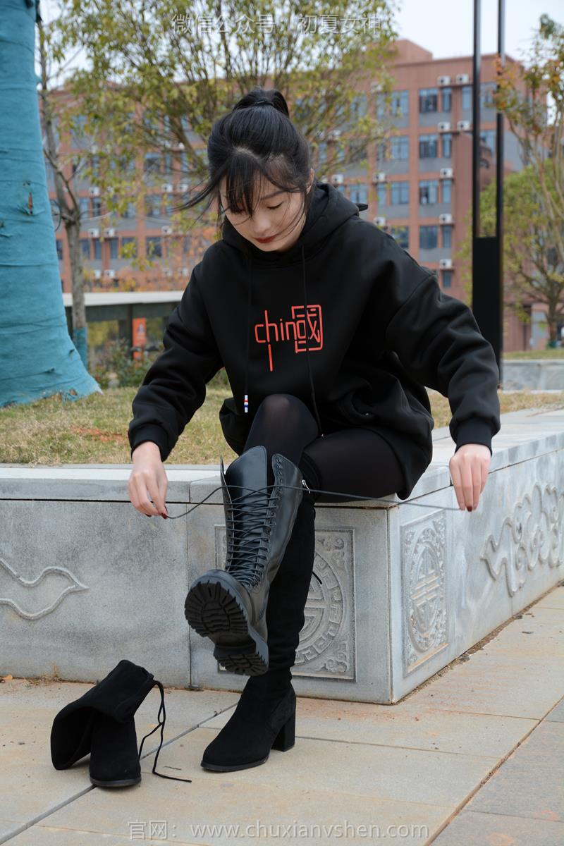 初夏女神 135期 安妮 浅看红枫 今年的冬天相对来说还不算太冷，枫叶都红不起来了！[120P/1V/4.45GB】插图3