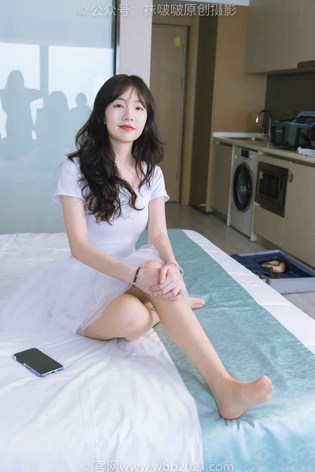 袜啵啵 345期 小甜豆花絮版透明高跟鞋肉丝脚尖加固款裸足芭蕾舞服 [140P/1V/5.65GB]插图1