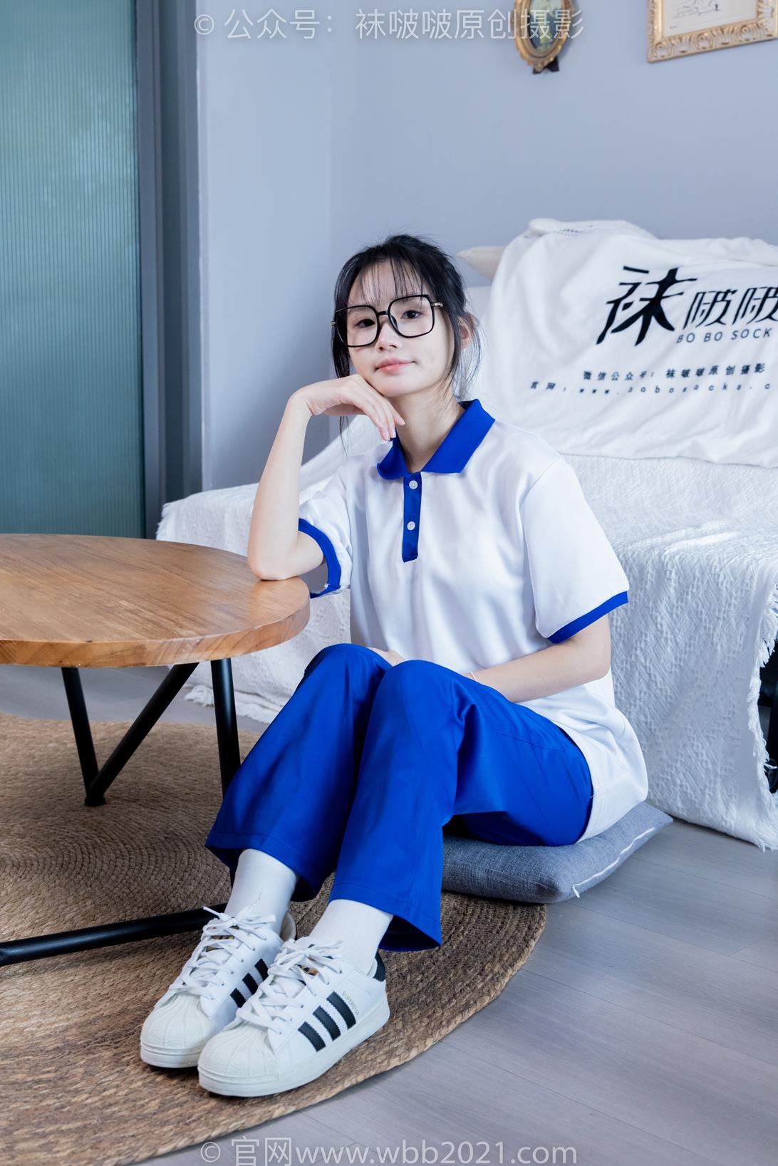 袜啵啵 351期 花絮版 甜甜圈板鞋白棉袜肉丝脚尖加固款校服库里丝[150P/1V/6.88GB]插图6