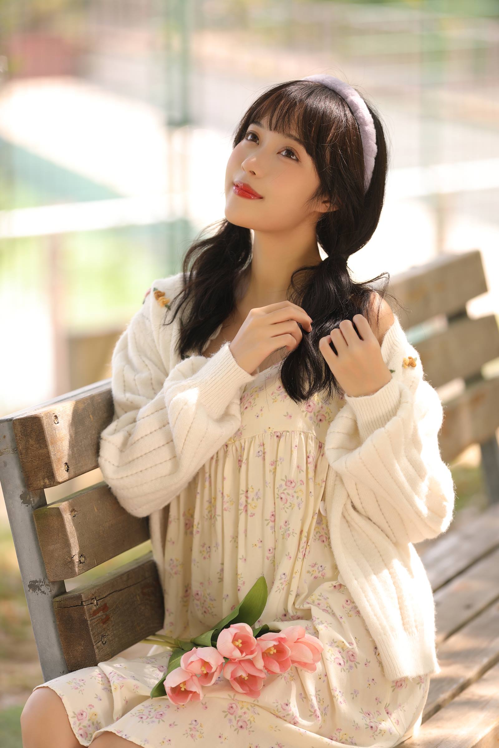 [YITUYU艺图语]2022.10.06 偶尔发呆 小薇人儿[32+1P/309MB]插图1