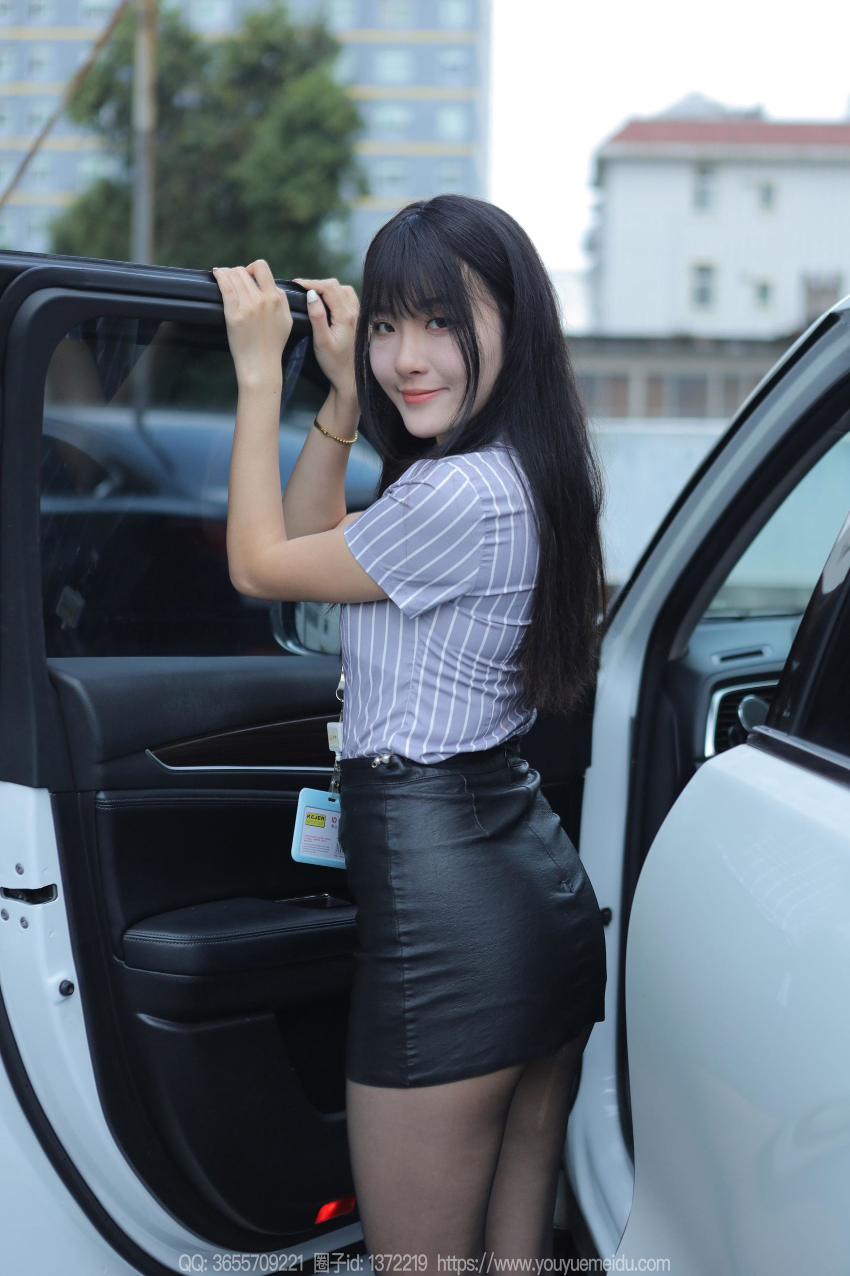 [IESS异思趣向] 2024.01.29 丝享家1650：婉萍《超短皮裙》[85P/82MB]插图1