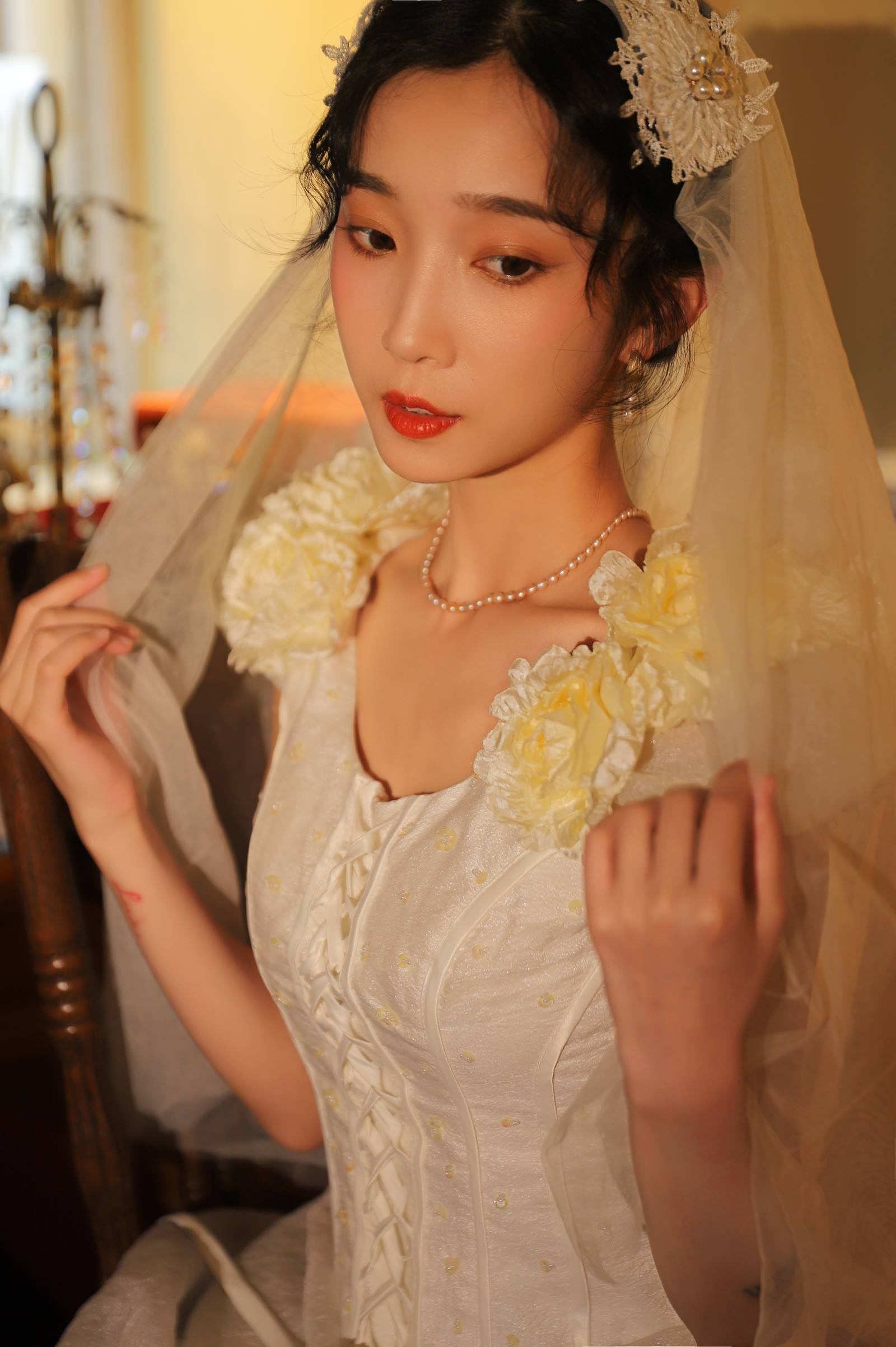 [YITUYU艺图语]2022.09.28 油画婚纱 雷梦颖[34+1P/364MB]插图1