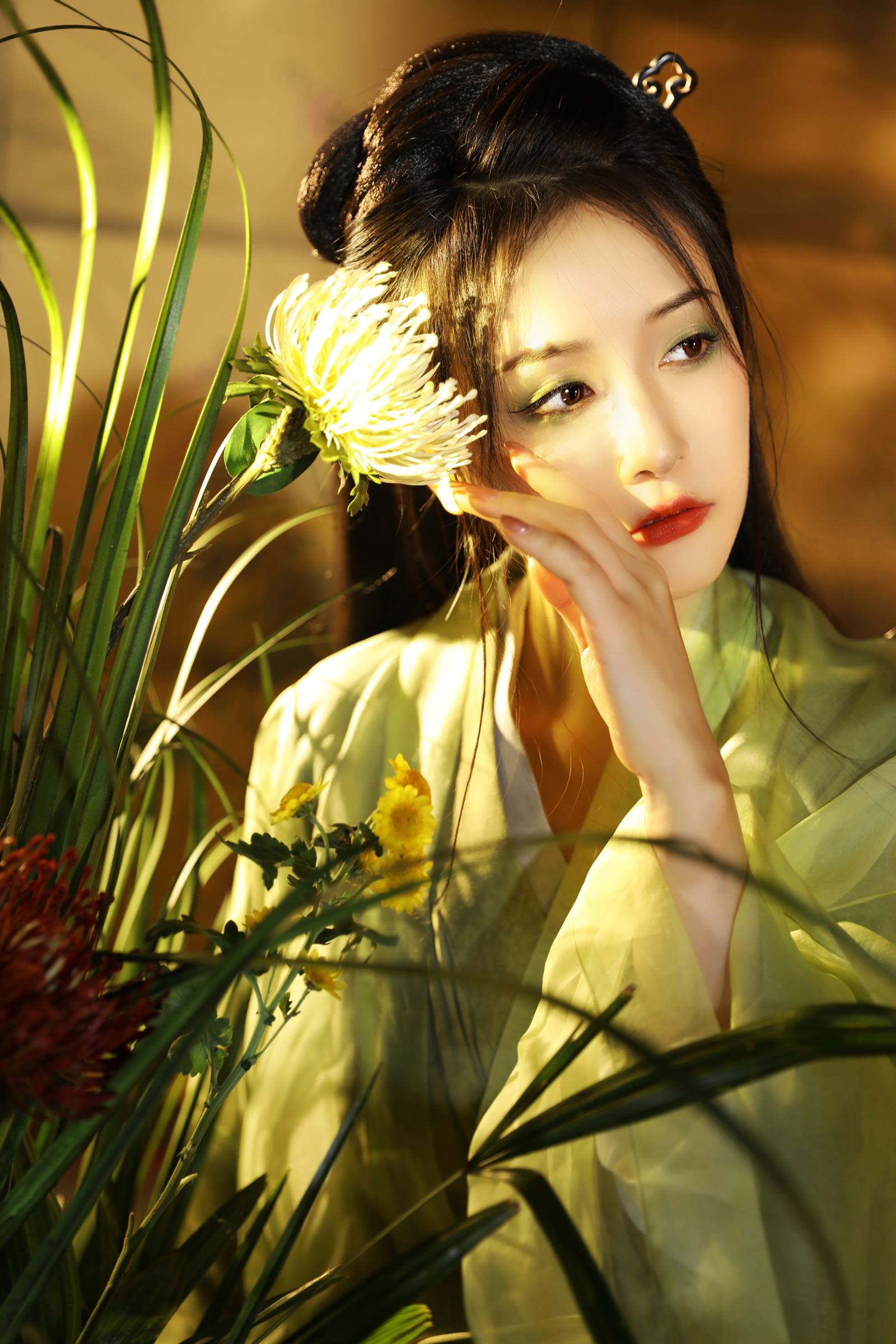 [YITUYU艺图语]2022.10.05 风草美仁 不及丿[34+1P/292MB]插图