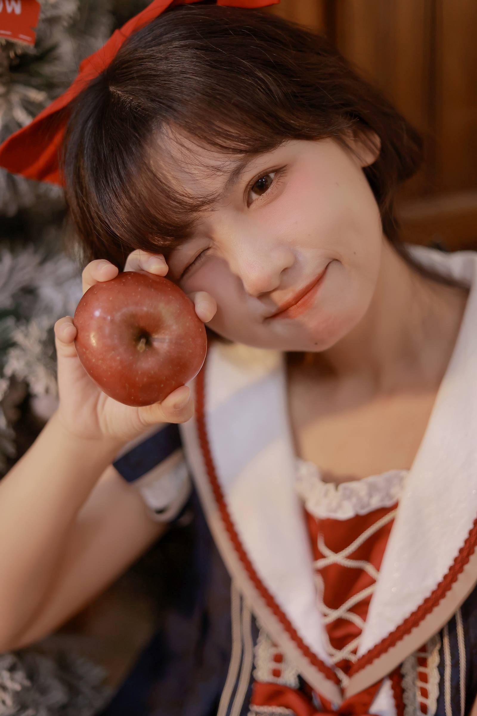 [YITUYU艺图语]2022.09.26 圣诞 小椿耶[21+1P/290MB]插图2