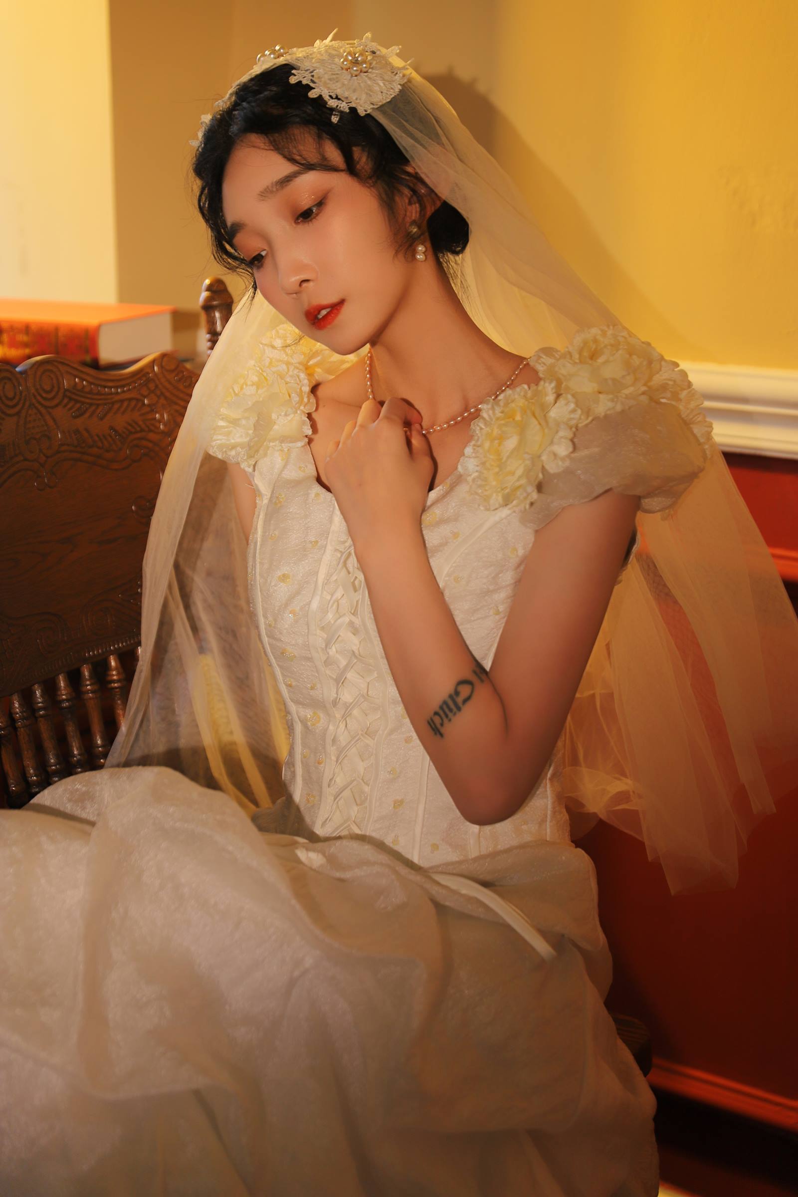 [YITUYU艺图语]2022.09.28 油画婚纱 雷梦颖[34+1P/364MB]插图2