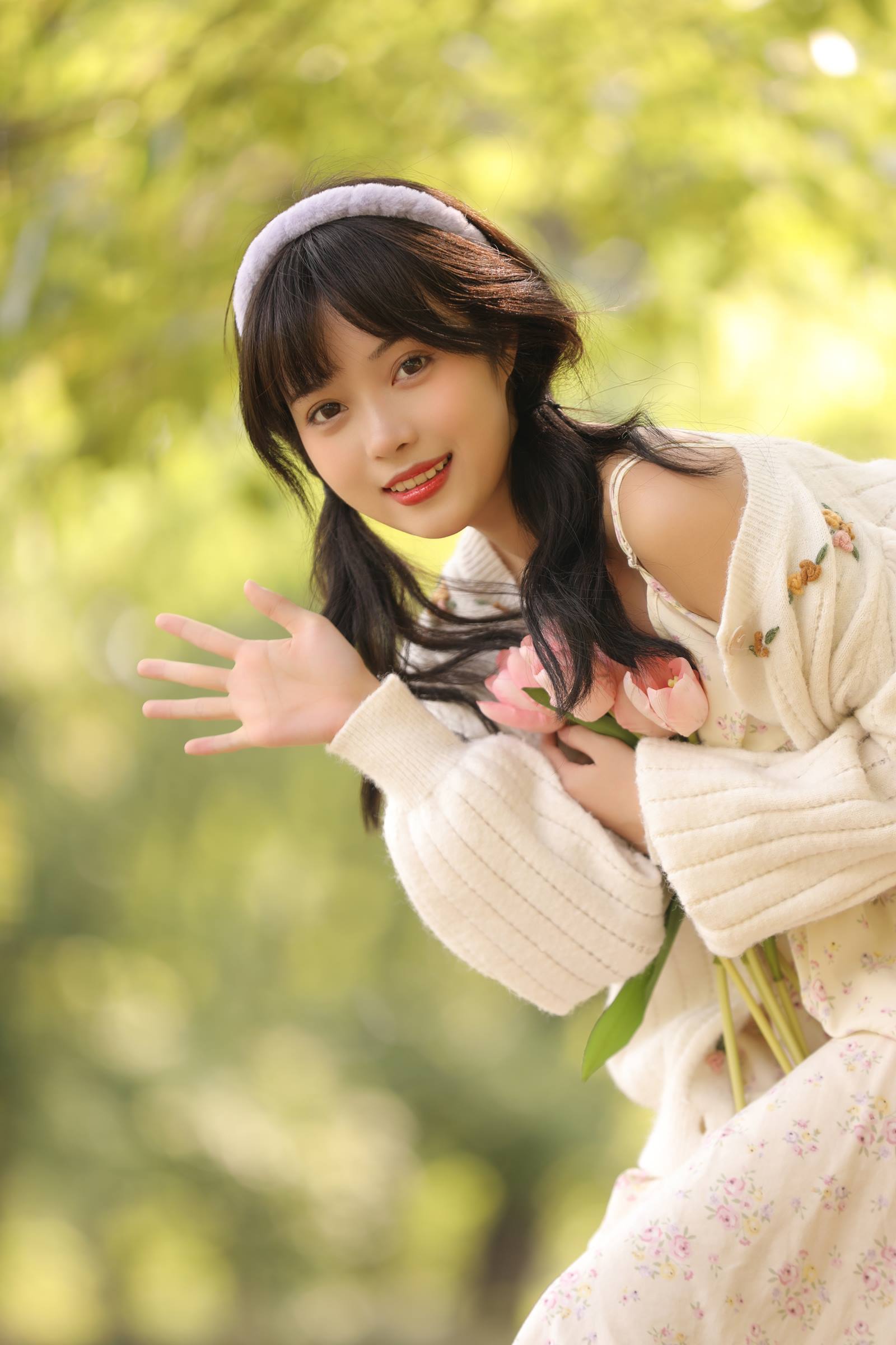 [YITUYU艺图语]2022.10.06 偶尔发呆 小薇人儿[32+1P/309MB]插图2