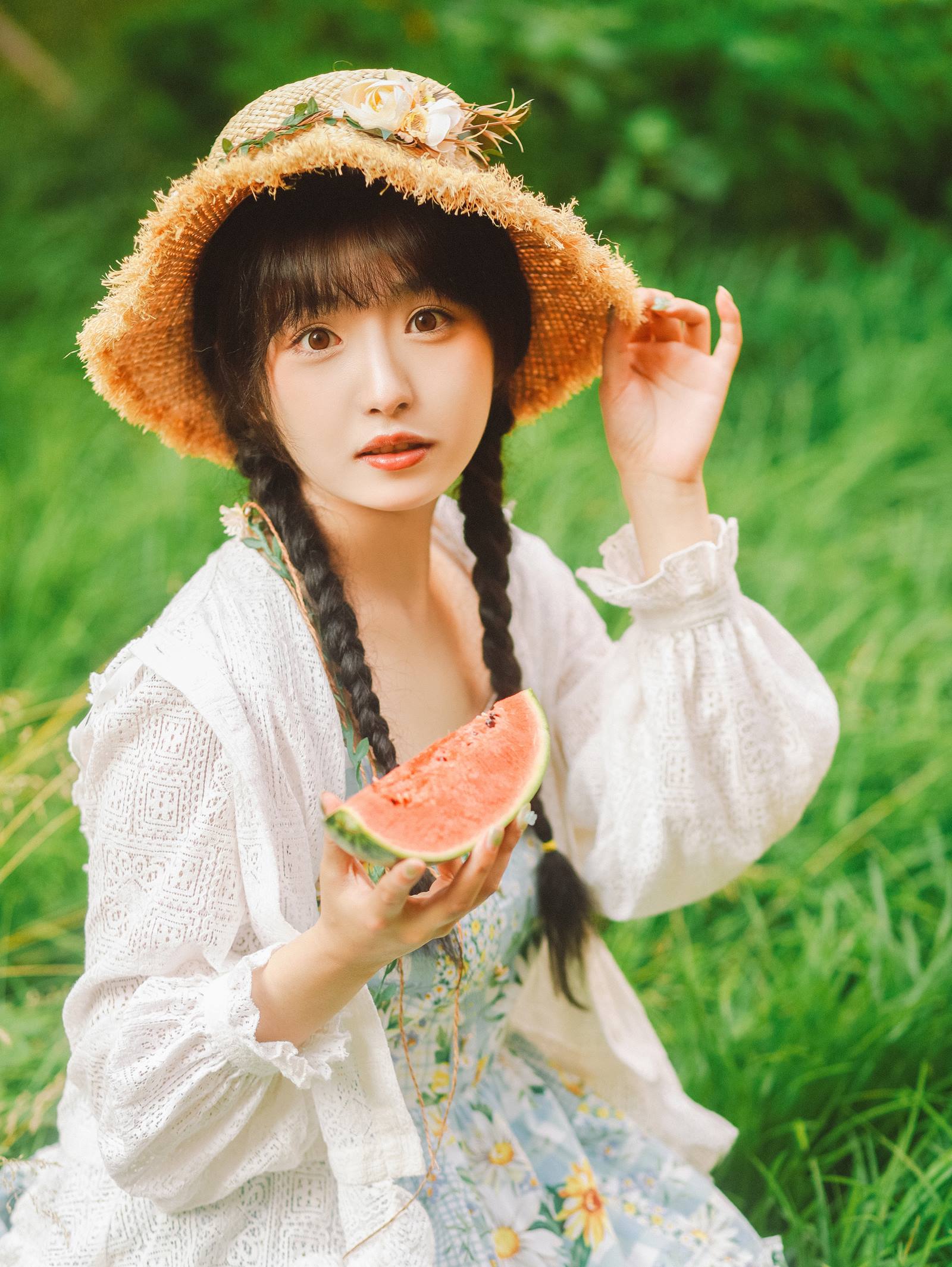 [YITUYU艺图语]2022.10.11 春暖花开 -炸鸡冰可乐-[23+1P/146MB]插图3