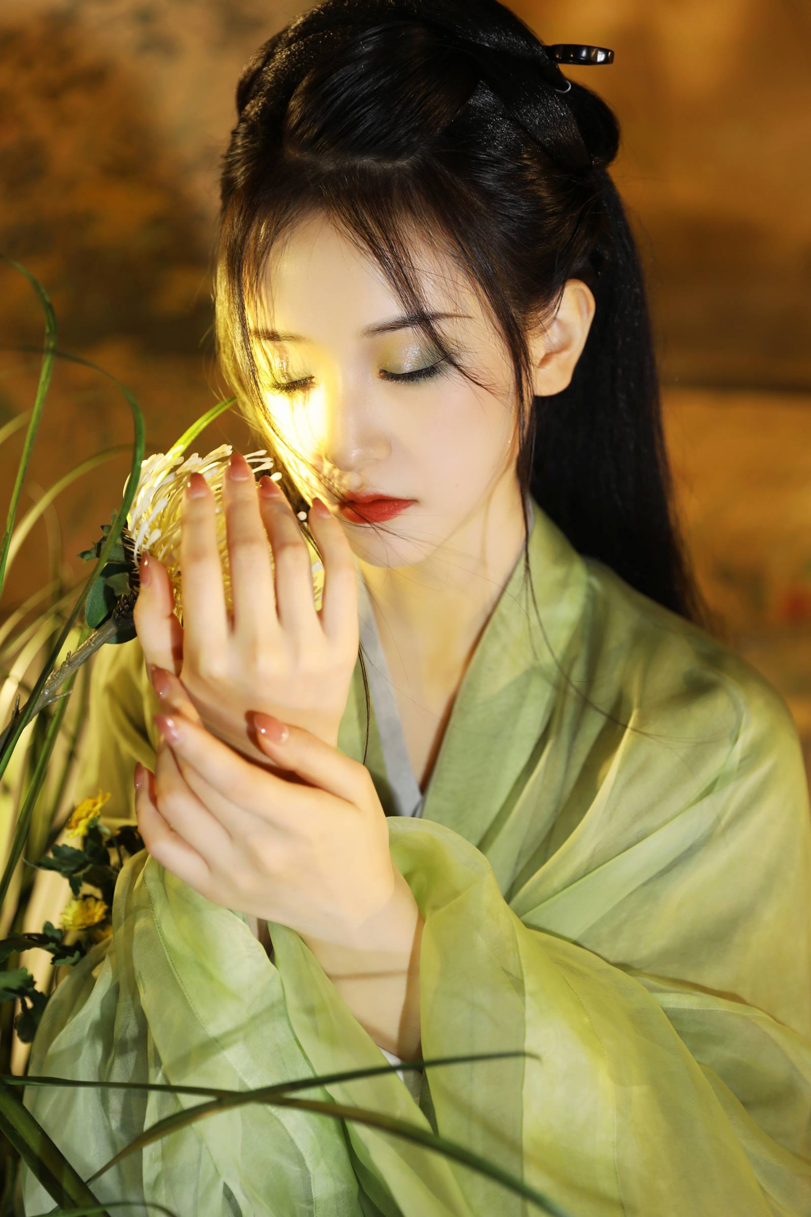 [YITUYU艺图语]2022.10.05 风草美仁 不及丿[34+1P/292MB]插图2