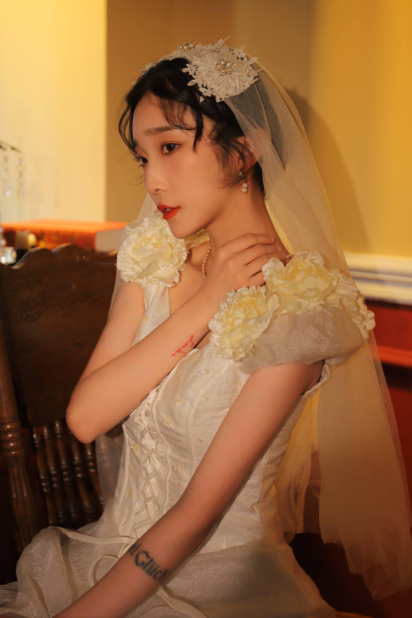 [YITUYU艺图语]2022.09.28 油画婚纱 雷梦颖[34+1P/364MB]插图5