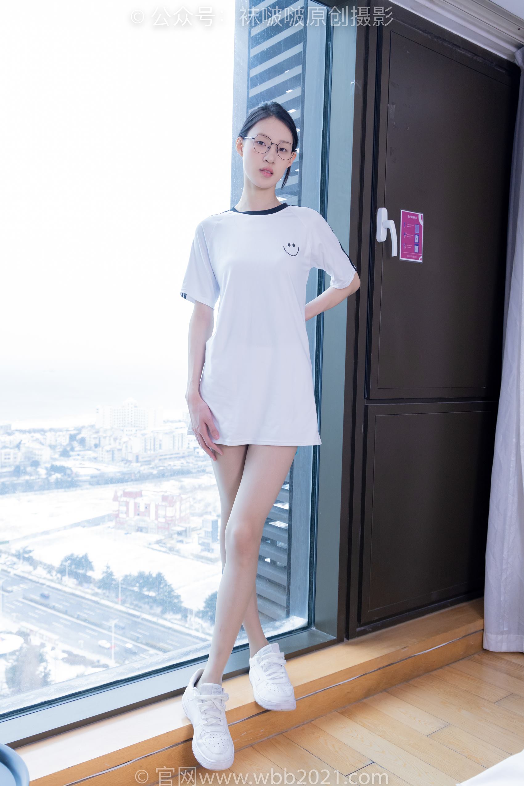 [BoBoSocks袜啵啵]NO.350 雪糕-板鞋、灰丝[180P/1V/8.31GB]插图5