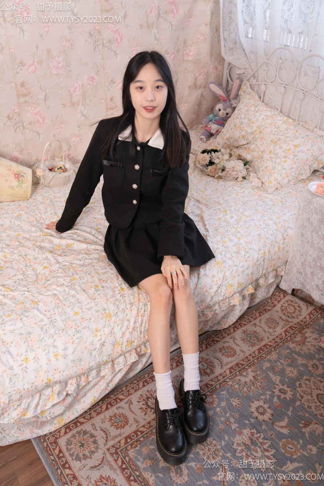 甜予摄影 NO.019 艺艺-皮鞋、白棉袜、裸足 [127P/2V/9.62GB]插图1