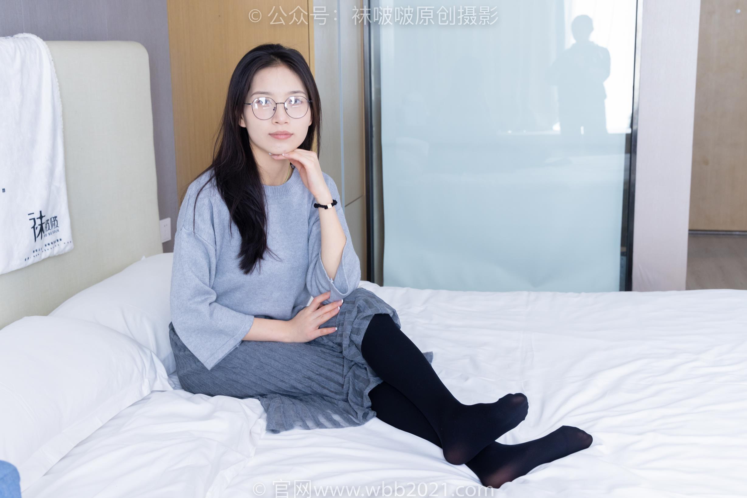 袜啵啵 358常规版 芝士平底鞋板鞋肉丝厚黑丝[150P/1V/4.22G]插图5