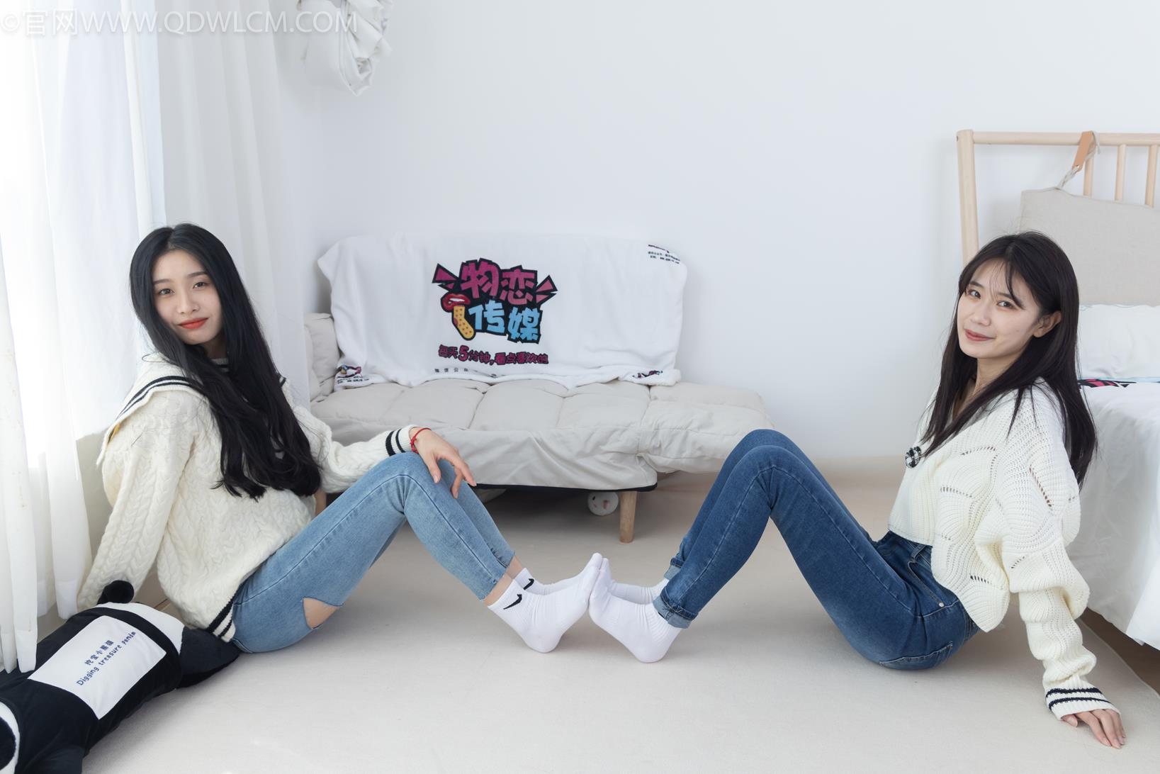 勿恋传媒 1913期 菜菜绒绒牛奶棉花糖长筒靴白色棉袜脚[181P/1V/7.78G]插图7