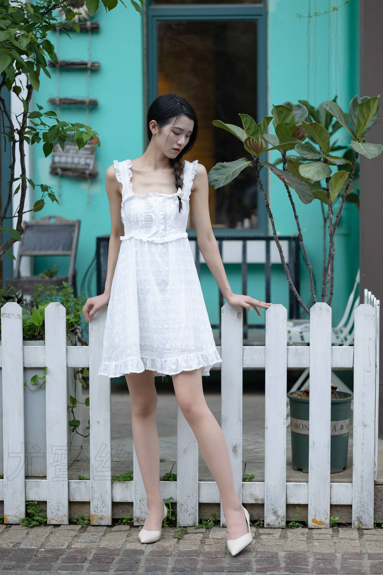 尤蜜丝 NO.055 穿搭推广展示图集 白天使[37P/334MB]插图2