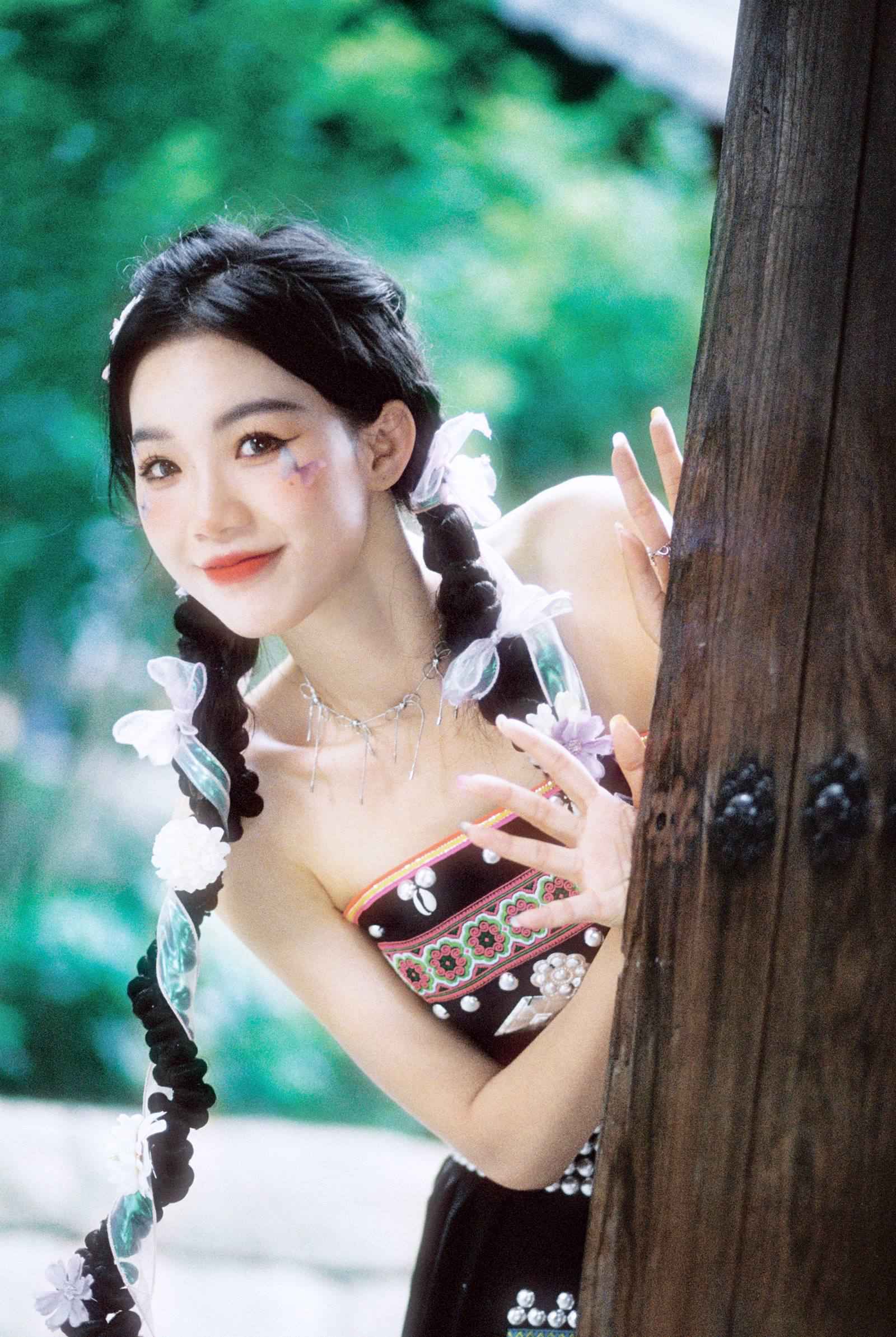 [YITUYU艺图语]2022.10.20 哈尼族甜妹 晚小九[27+1P/370MB]插图