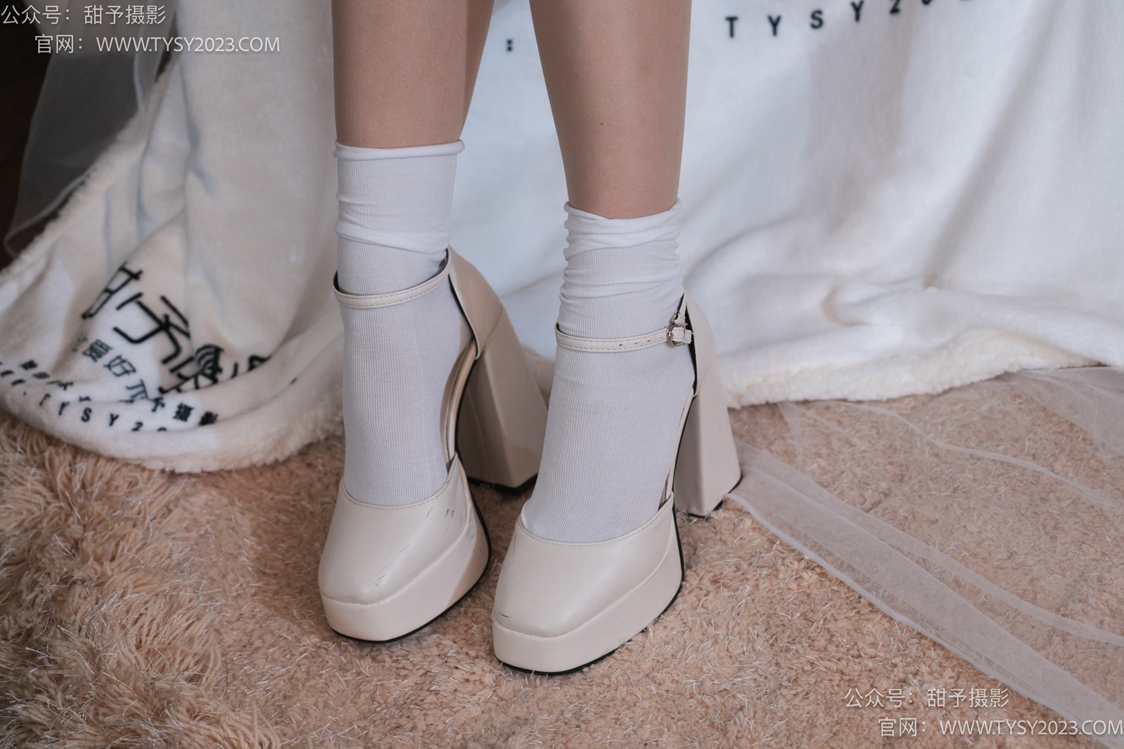 甜予摄影 NO.006 鱼鱼-高跟鞋、白棉袜、肉丝[124P/2V/9.44GB]插图2