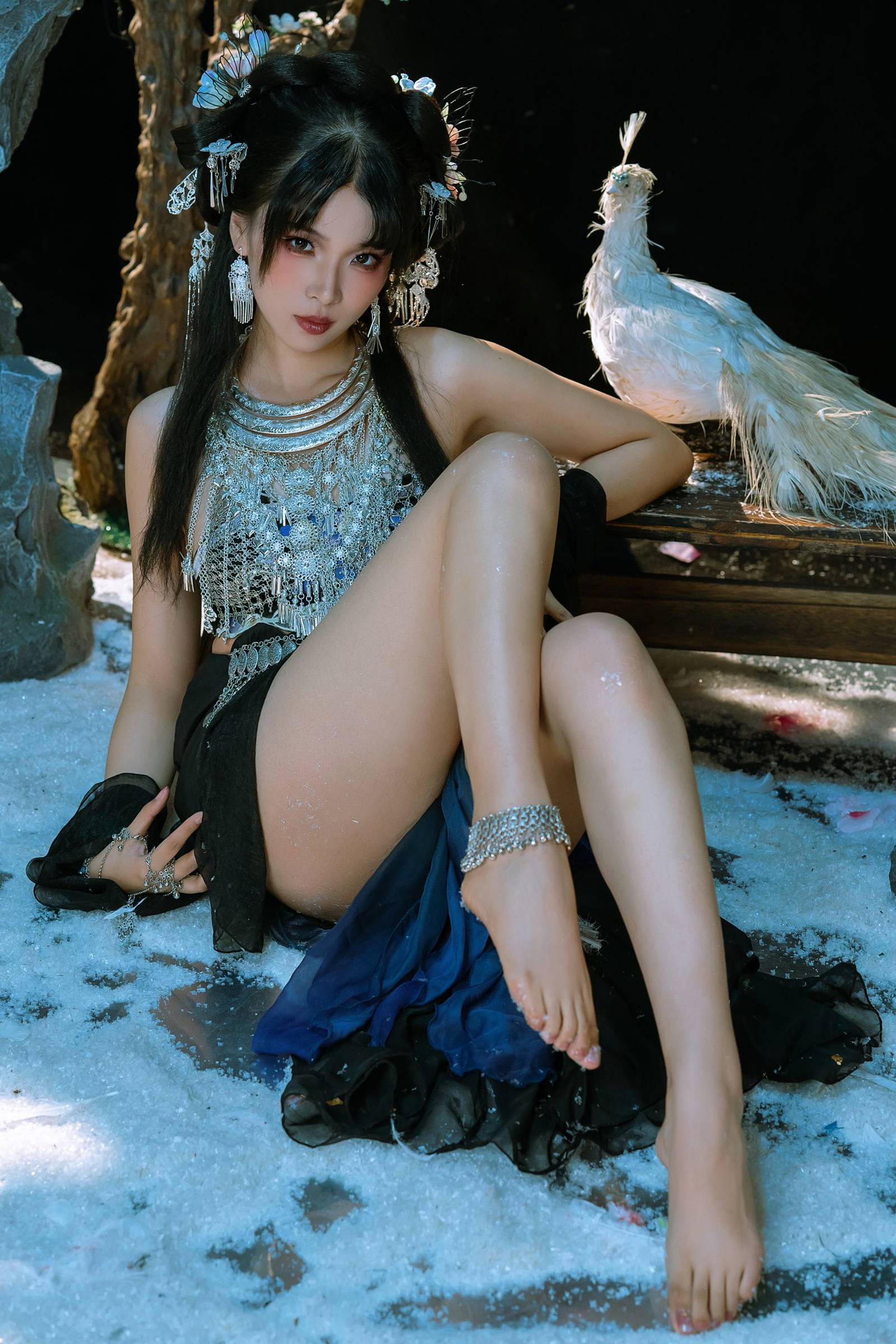 云溪溪 – 奶桃&轩萧學姐 苗疆少女[24P/1V/403MB]插图5