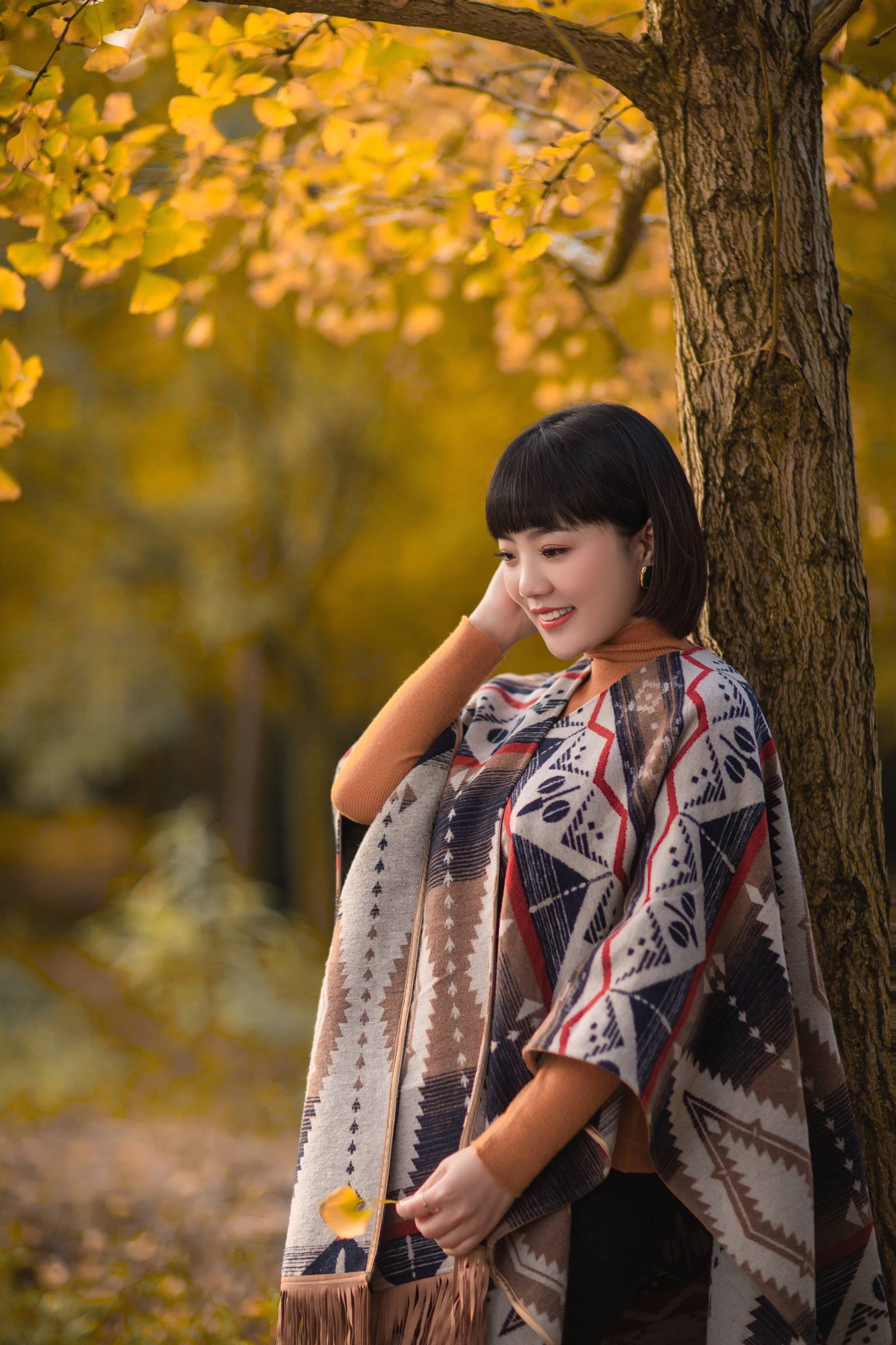 [YITUYU艺图语]2022.10.24 秋天的银杏 冬琴[25+1P/555MB]插图1